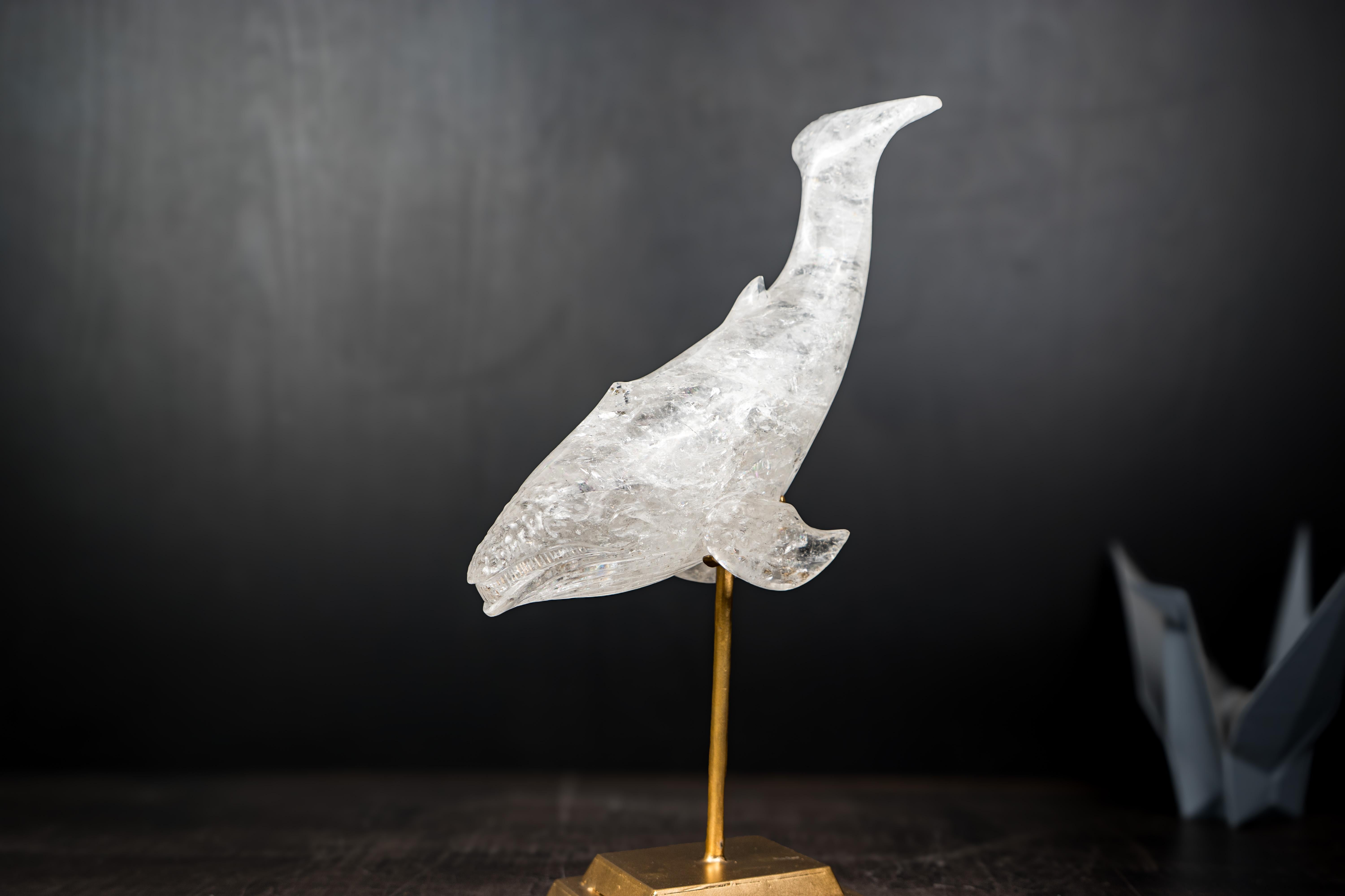 Cristallo Hand-Carved Clear Quartz Humpback Whale Sculpture in vendita