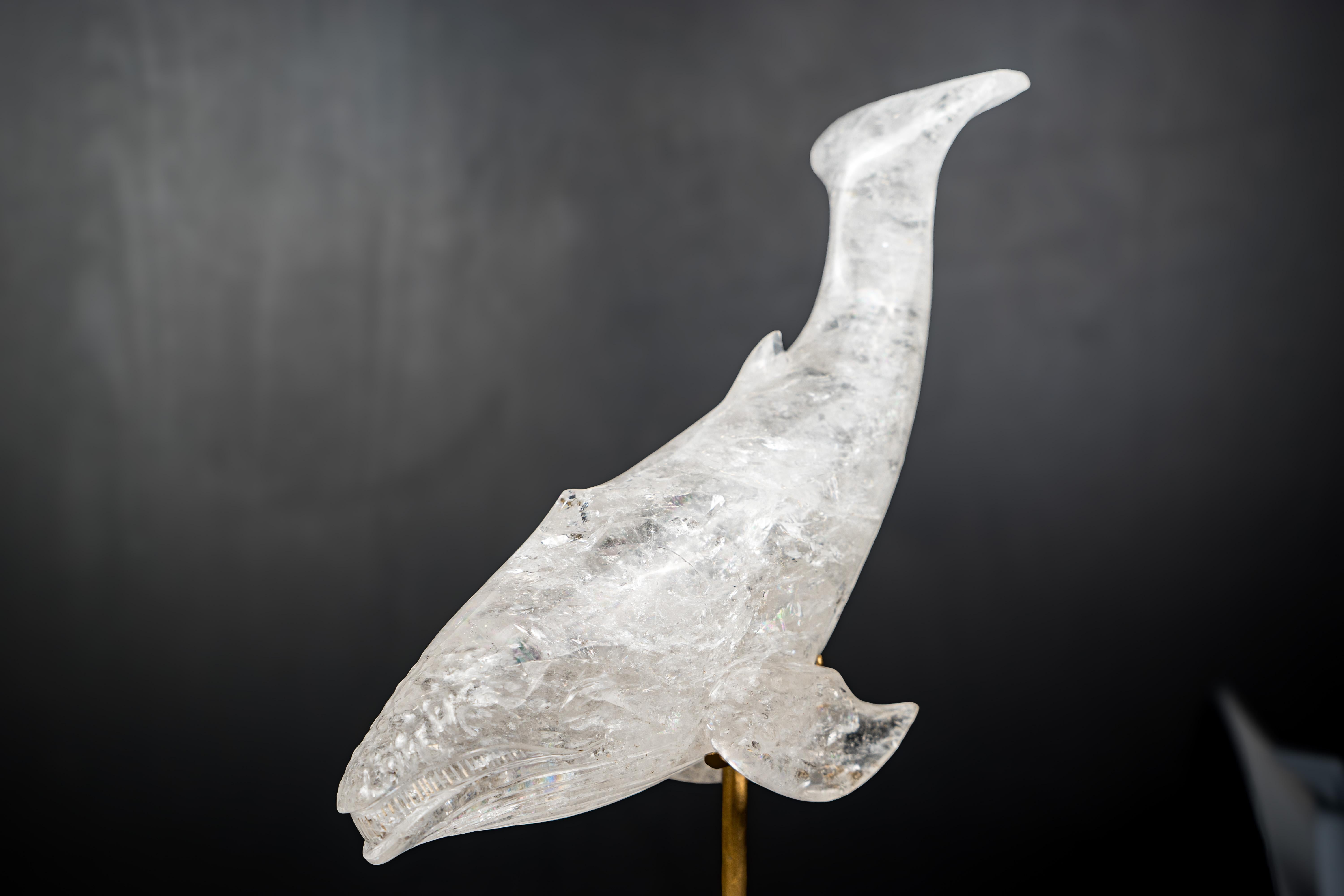 Hand-Carved Clear Quartz Humpback Whale Sculpture in vendita 1