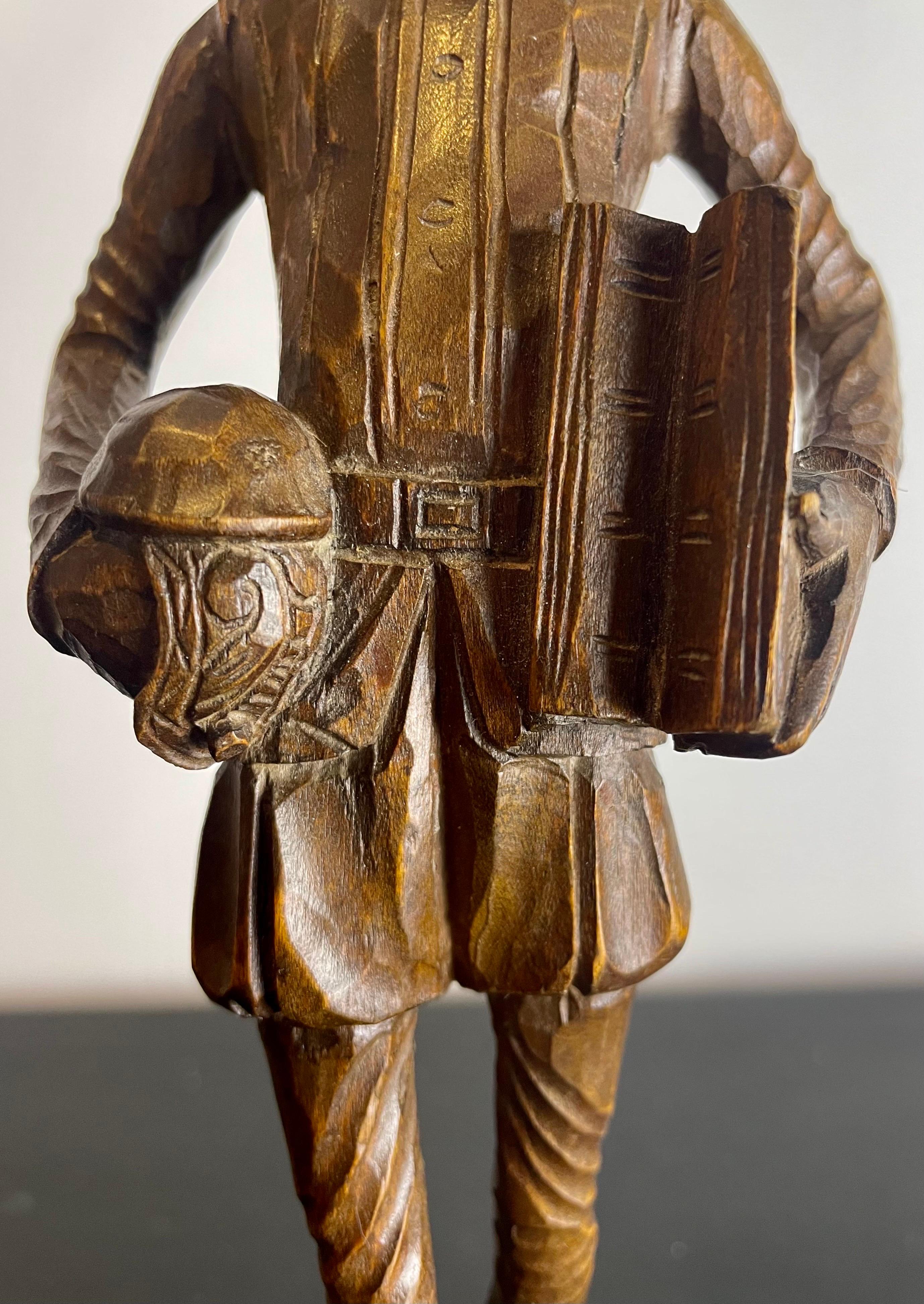 Hand-carved Don Quixote wooden statuette sculpture - Spain 19th Art Nouveau In Good Condition In Beuzevillette, FR