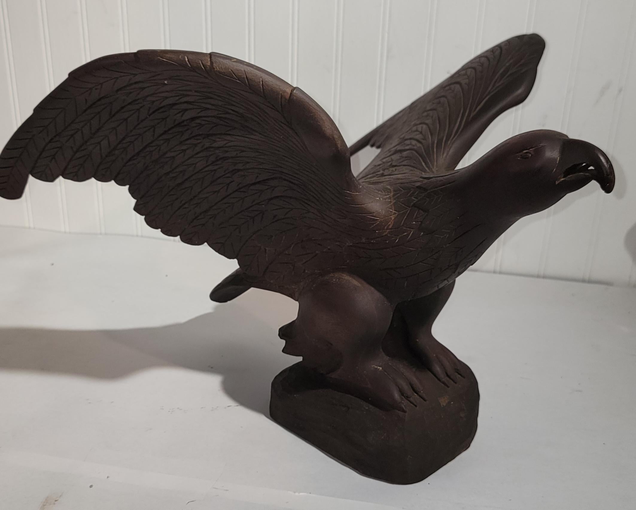 Águila tallada a mano por en Bueno estado para la venta en Los Angeles, CA