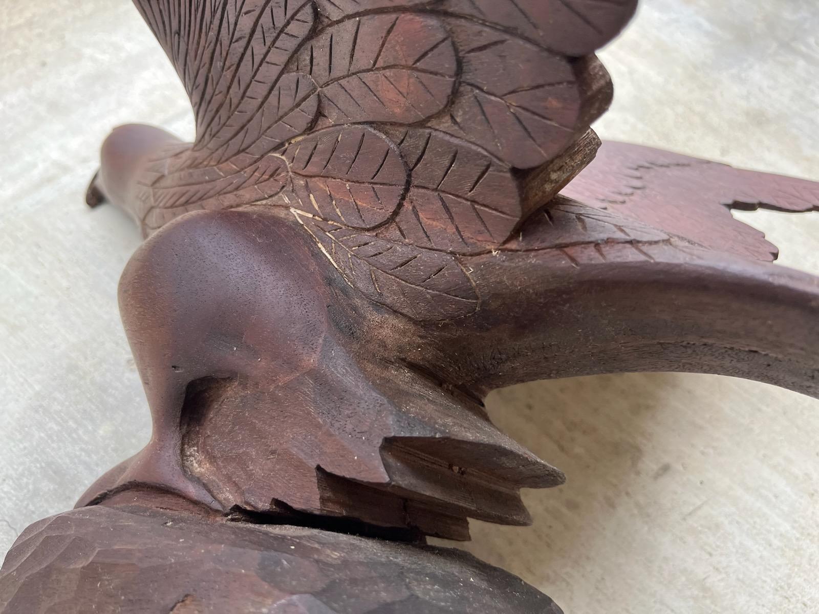 Águila tallada a mano por en venta 1