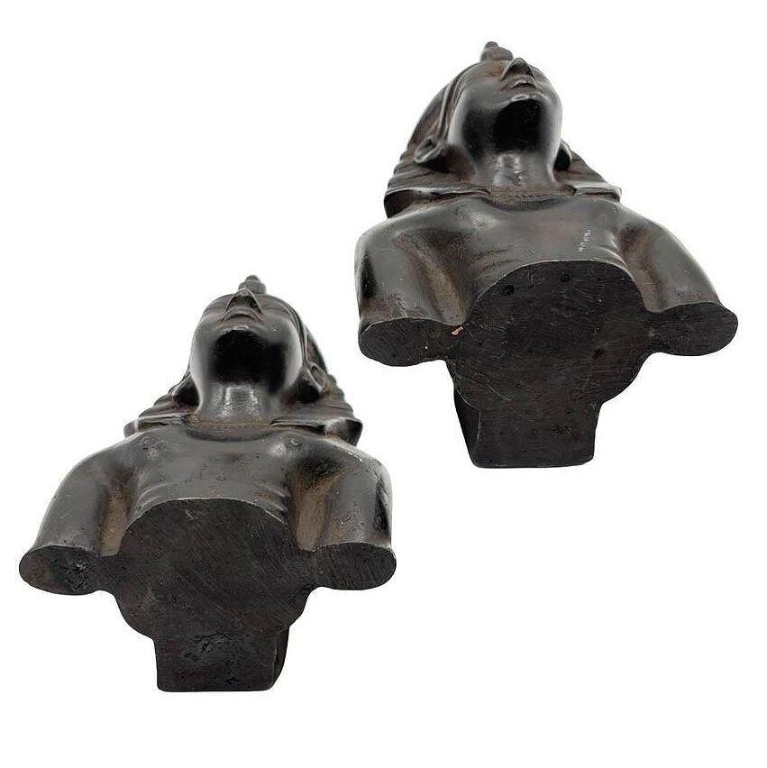 Hand Carved Ebony Wood King Tut Tutankhamen Pharaoh Bust Book Ends Signed 1974 In Good Condition For Sale In Van Nuys, CA