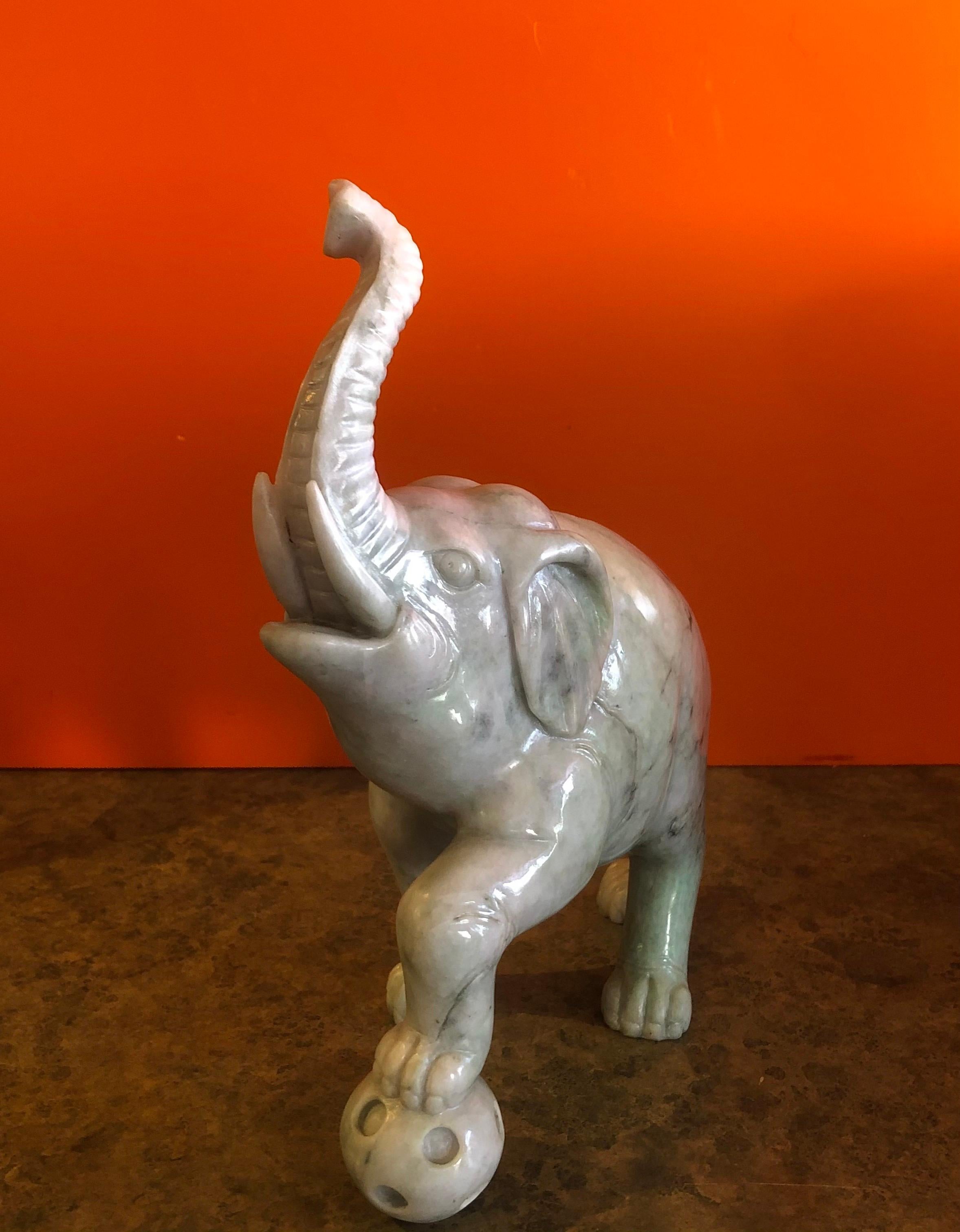 Hand Carved Elephant Sculpture in White Jade In Good Condition In San Diego, CA