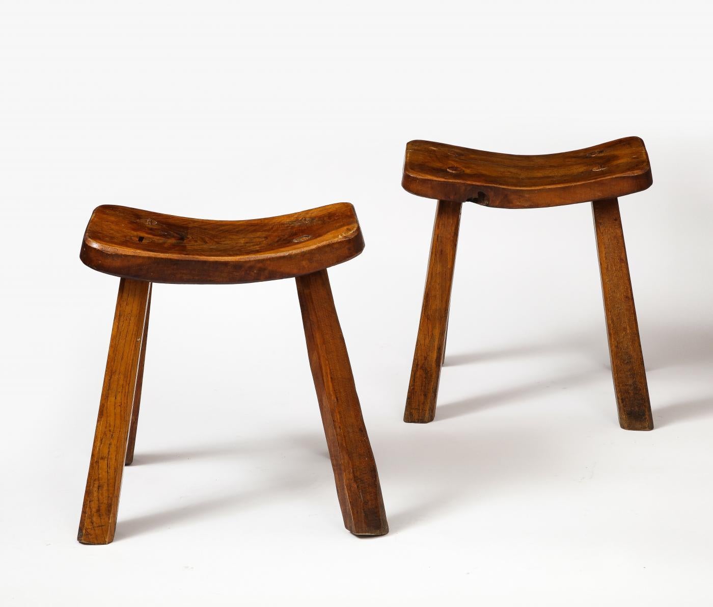 French Hand-Carved Elm Stool, circa 1960 In Excellent Condition For Sale In New York City, NY