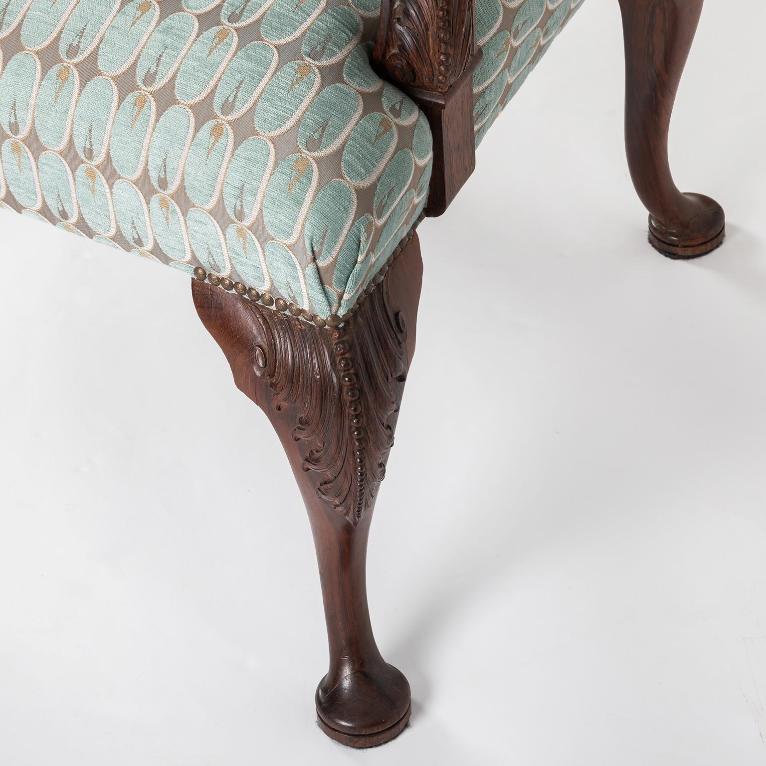 Hand Carved English Georgian Style Armchair in Kravet Fabric, Late 19th Century For Sale 6