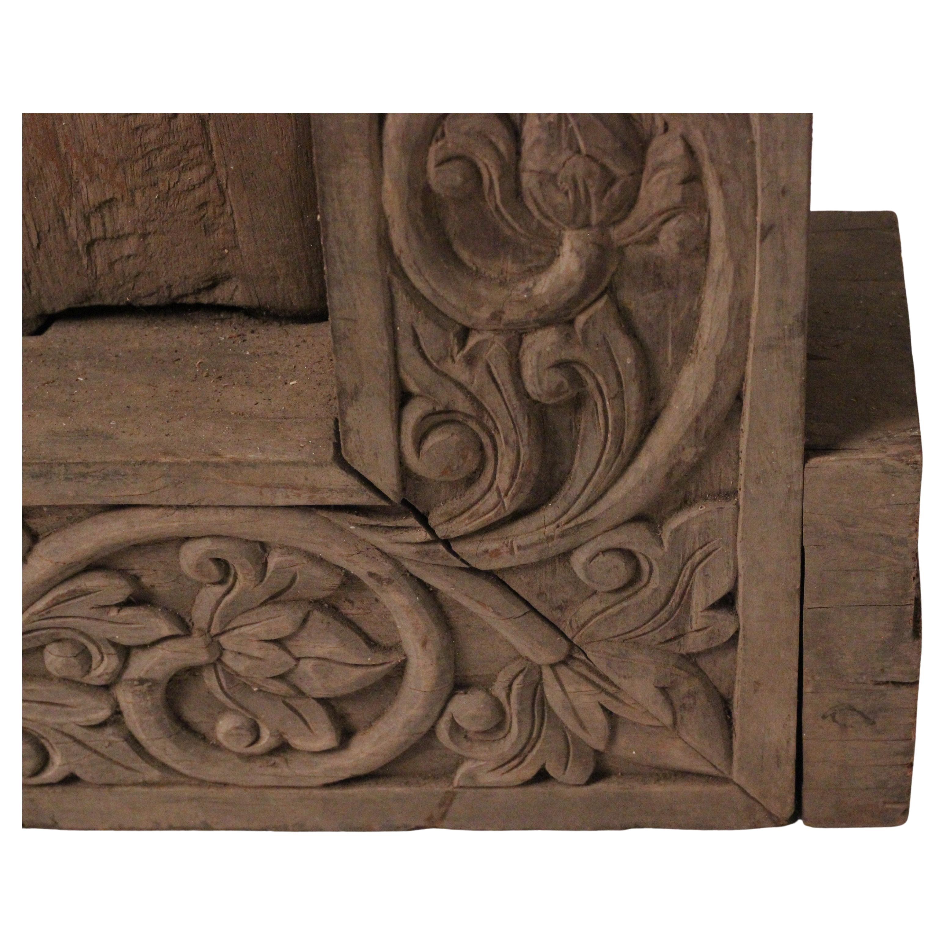 Artisanat Art Carved Balinese Folk art Balinese teak door, original frame late 19th -early 20th C. en vente