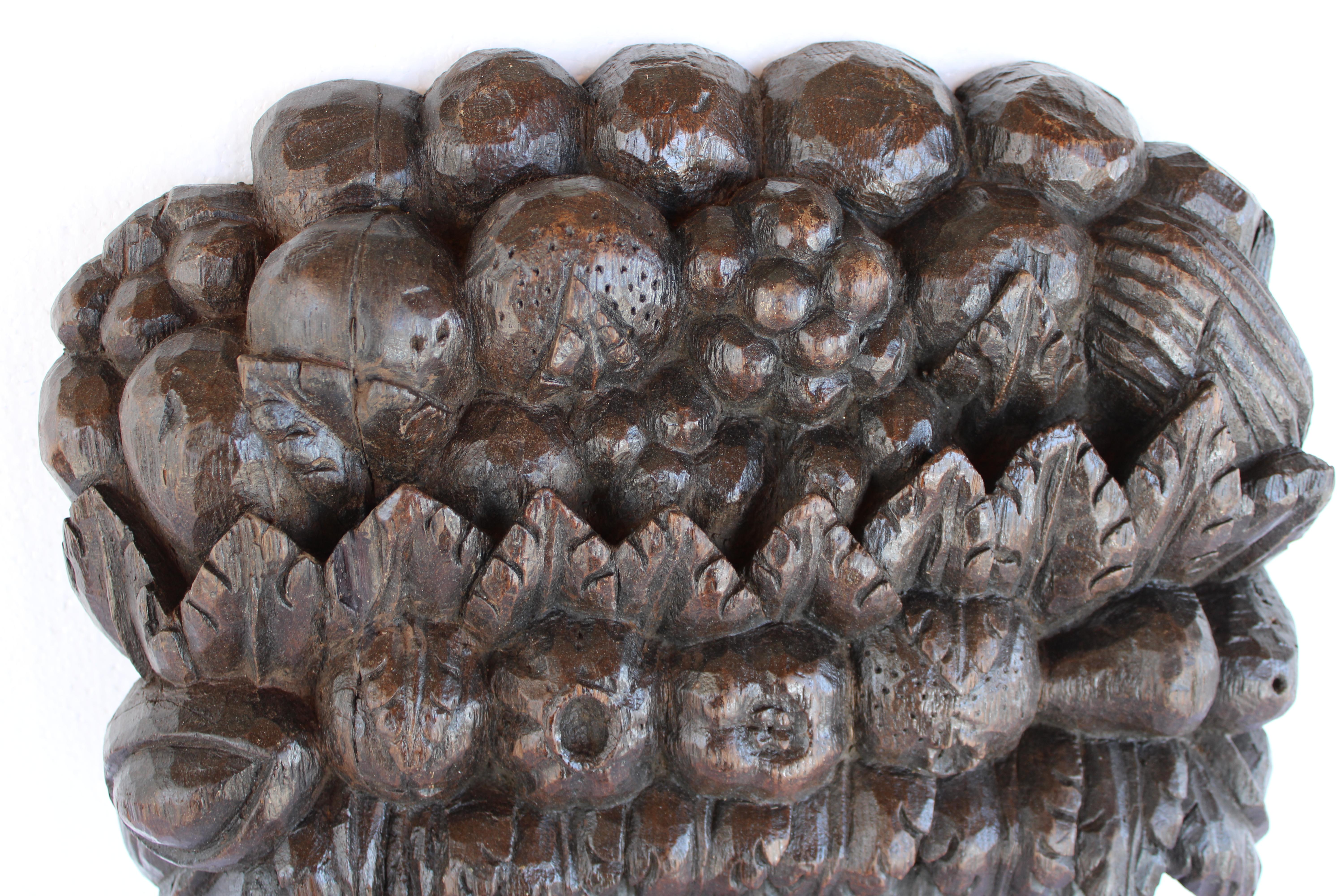 Cesta de Madera de Arte Popular Tallada a Mano en Bueno estado para la venta en Palm Springs, CA