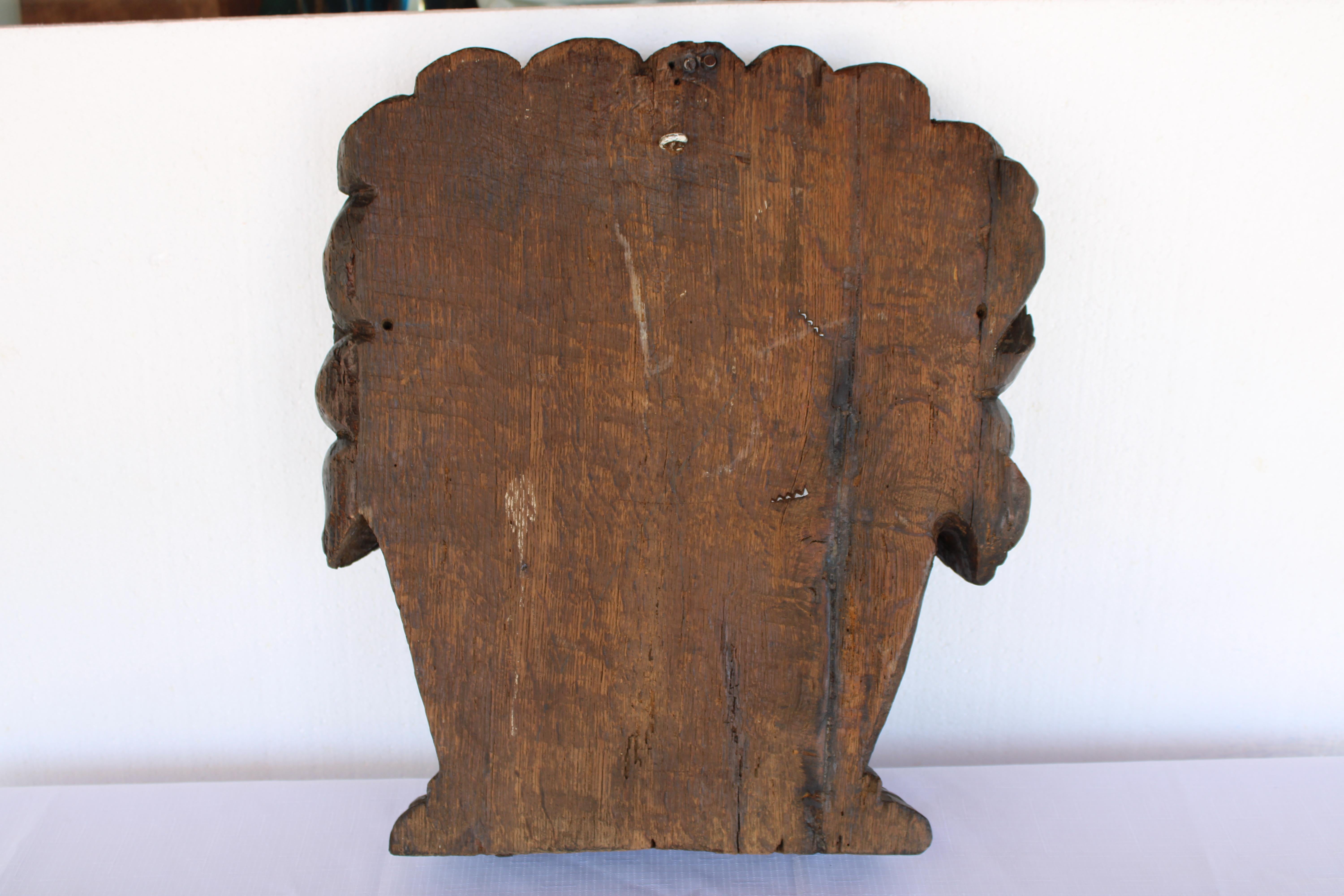 Cesta de Madera de Arte Popular Tallada a Mano mediados del siglo XX en venta