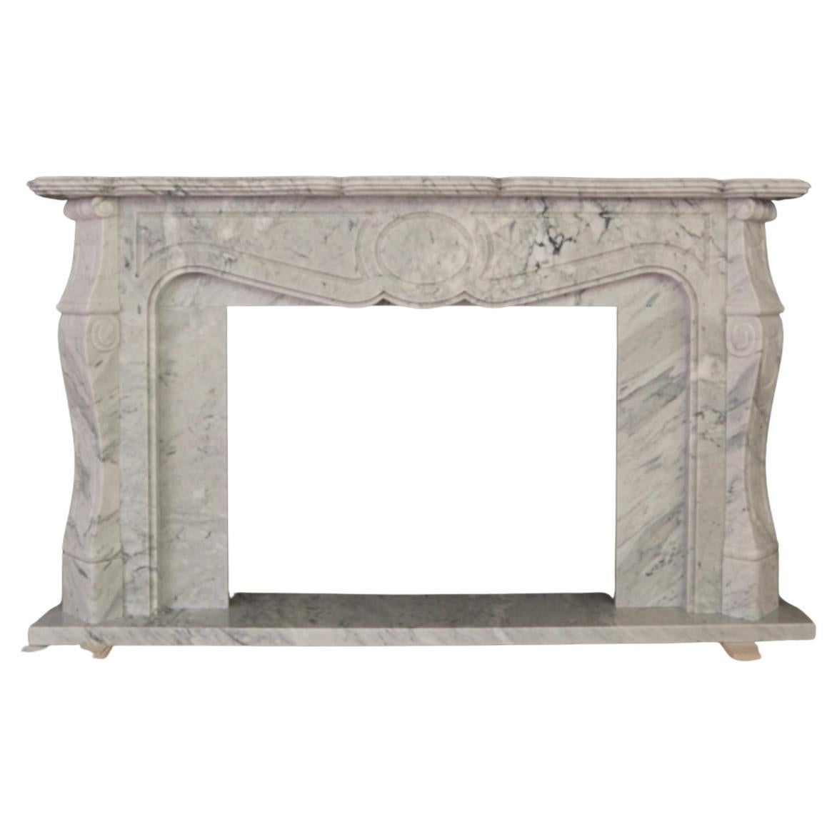 Hand Carved French Style Marble Fireplace Mantel In New Condition For Sale In Southall, GB