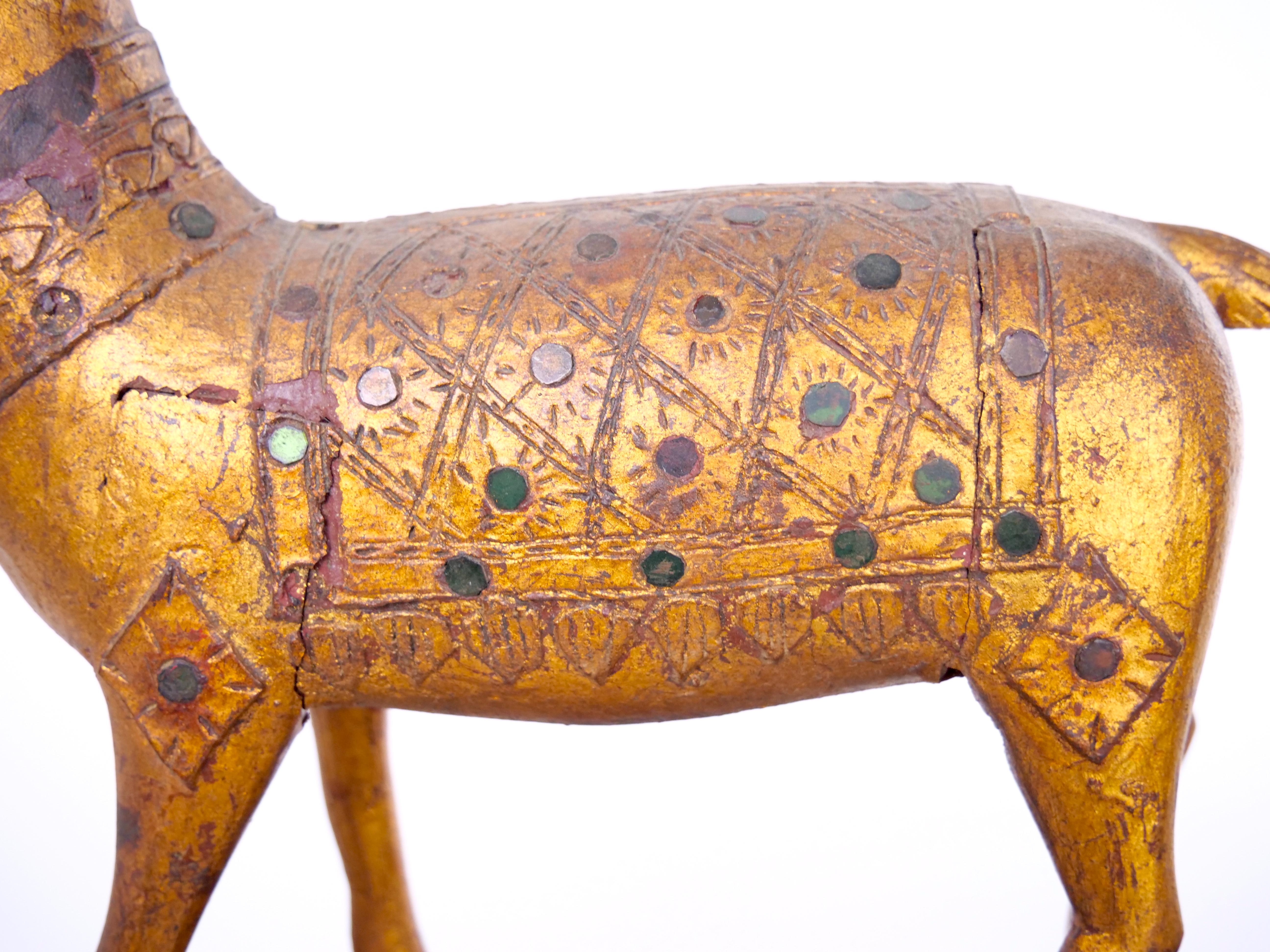  Hand Carved Gilt Gold Animal Sculpture / Wood Base Decorative Piece For Sale 4