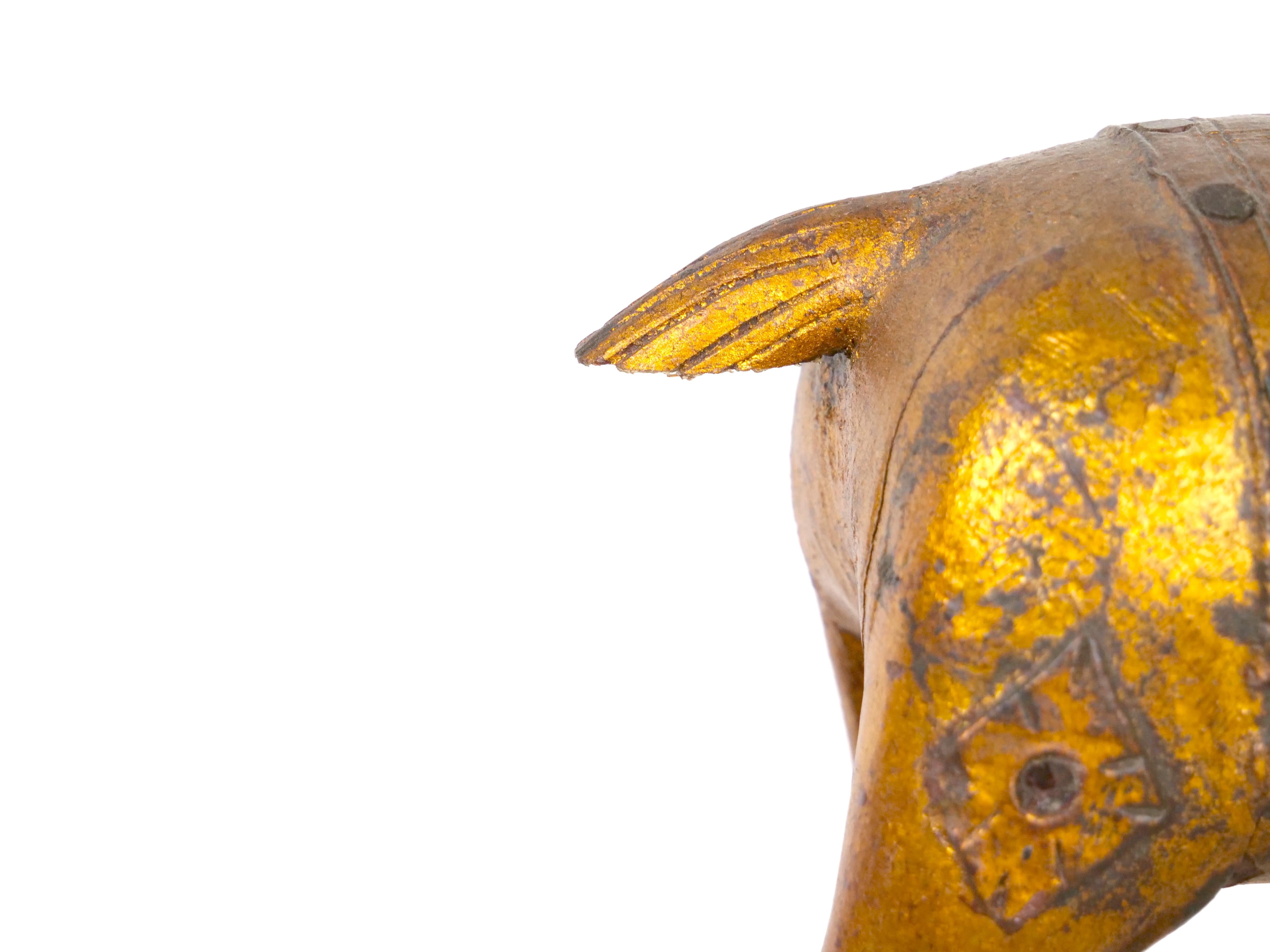  Sculpture d'animal en or doré sculptée à la main/pièce décorative à base en bois en vente 11