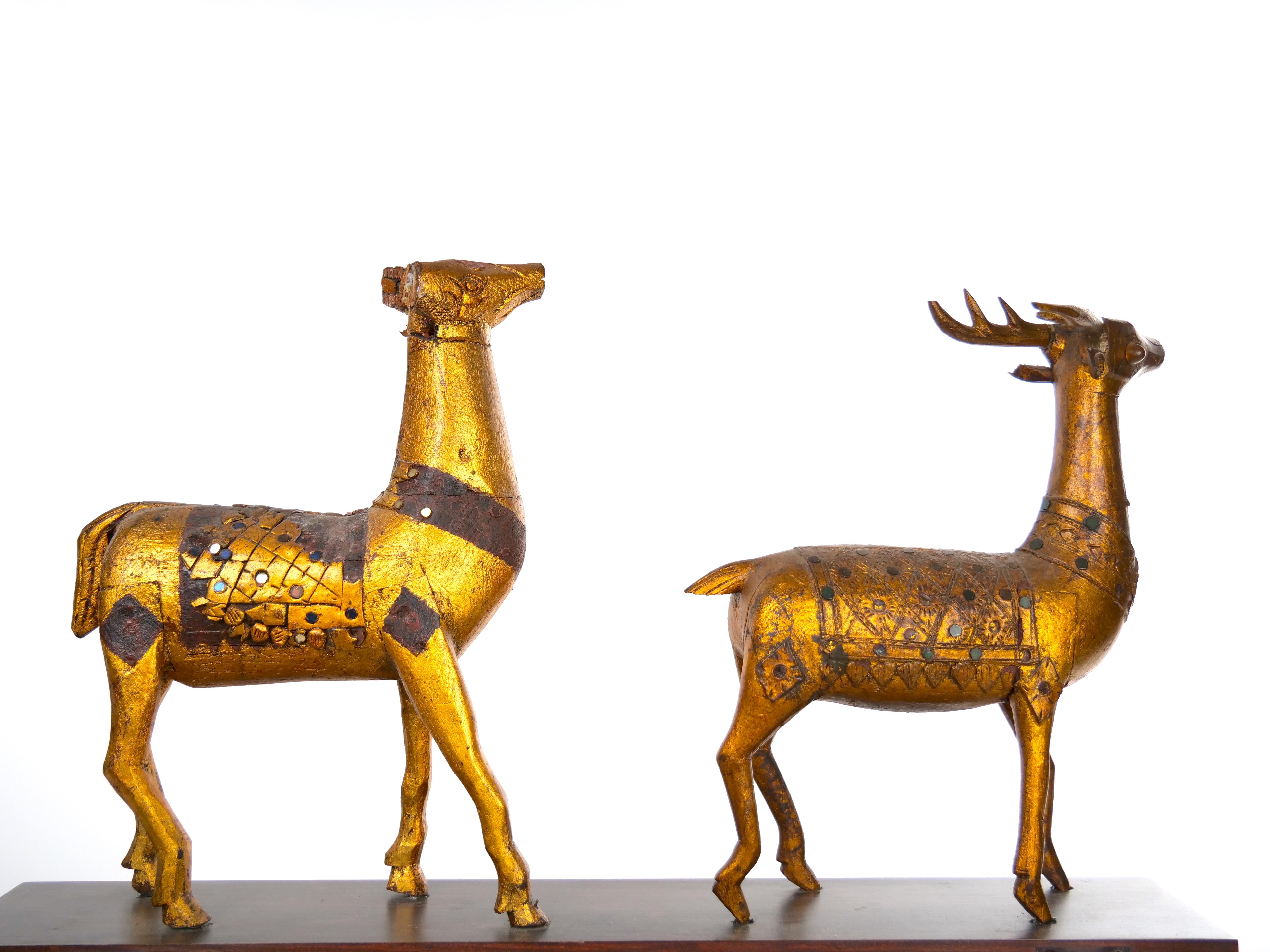 Hollywood Regency  Hand Carved Gilt Gold Animal Sculpture / Wood Base Decorative Piece For Sale