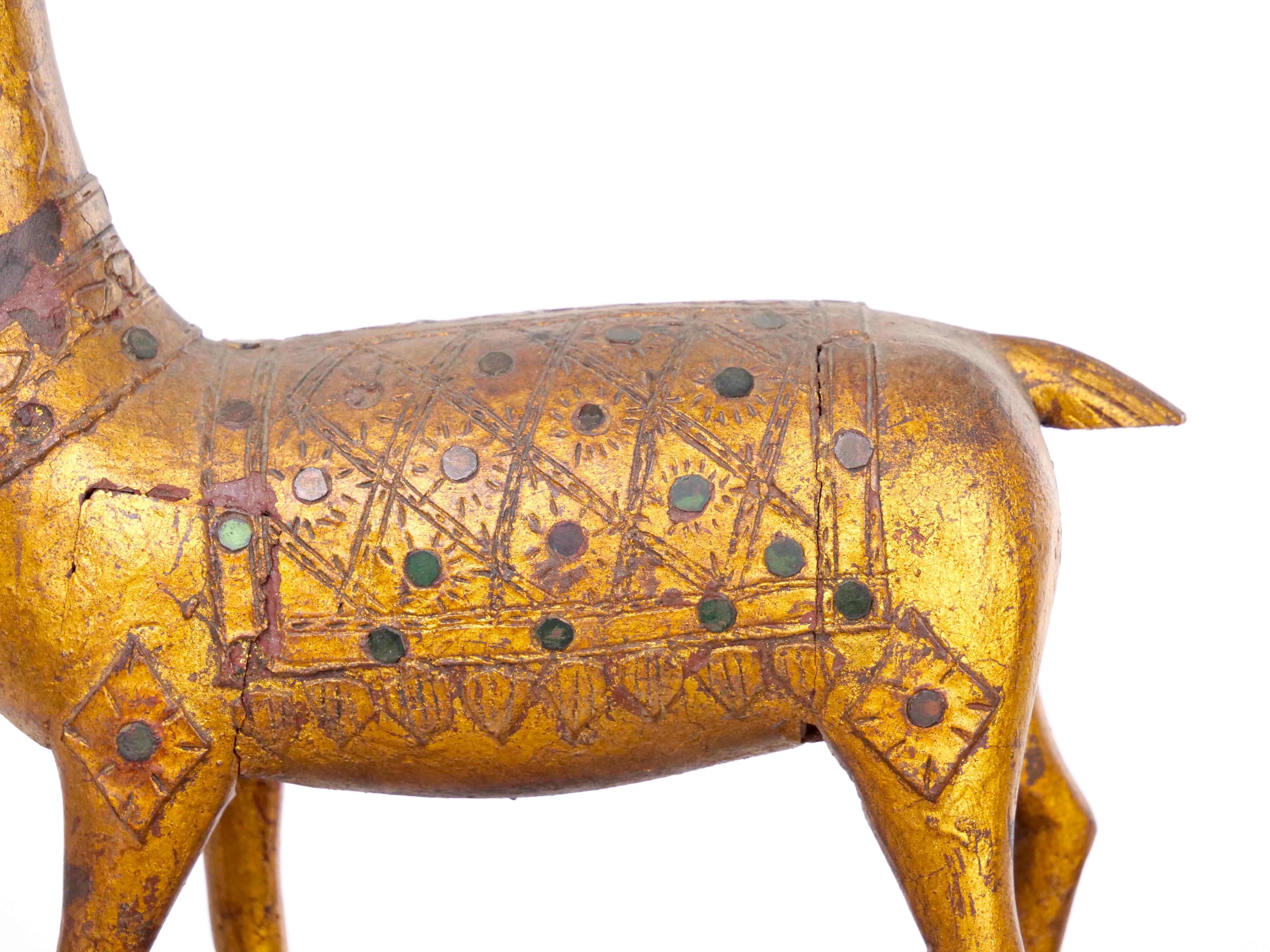  Hand Carved Gilt Gold Animal Sculpture / Wood Base Decorative Piece In Good Condition For Sale In Tarry Town, NY