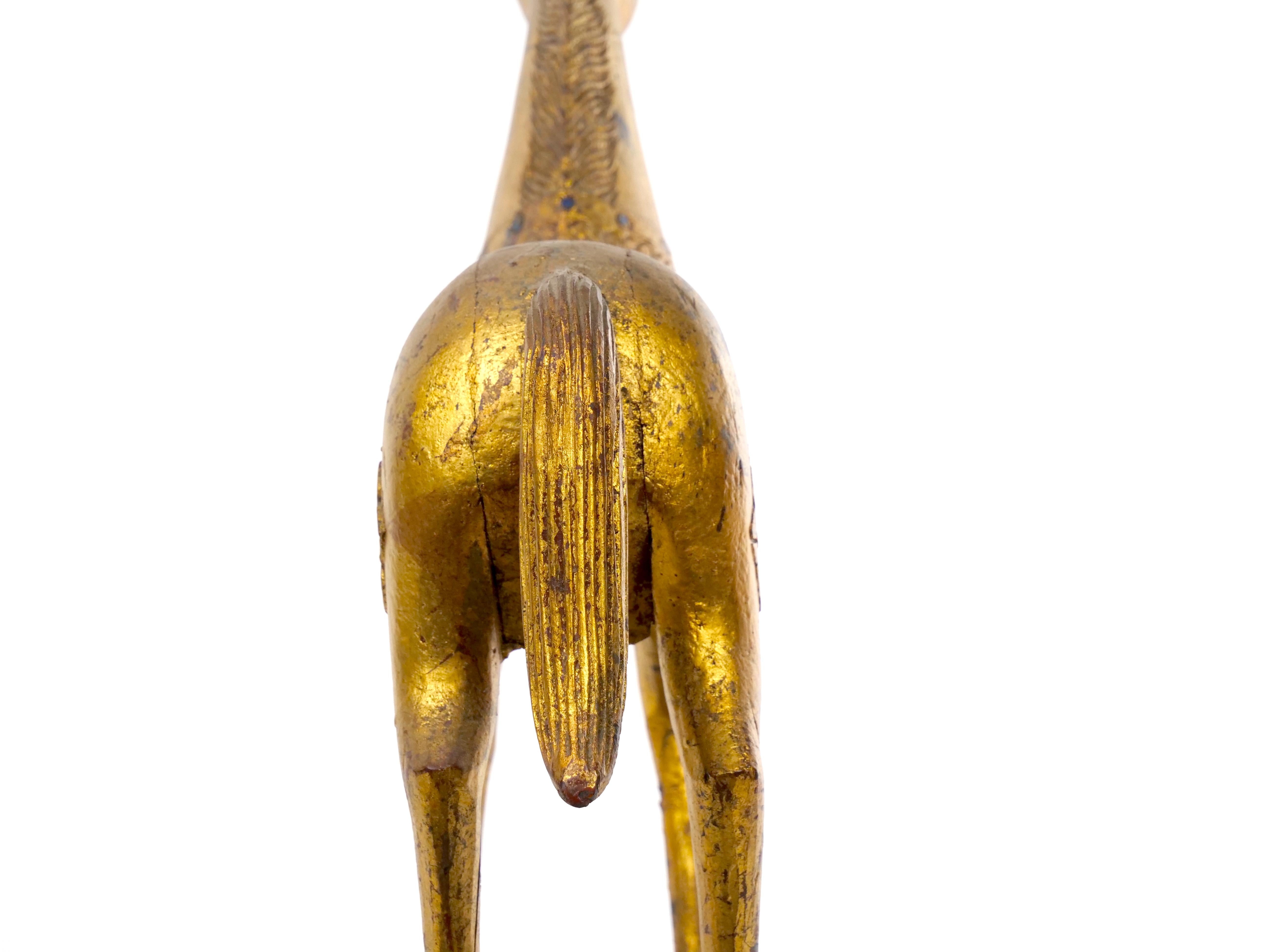 Sculpture de cheval décorative en bois et or doré sculpté à la main en vente 7