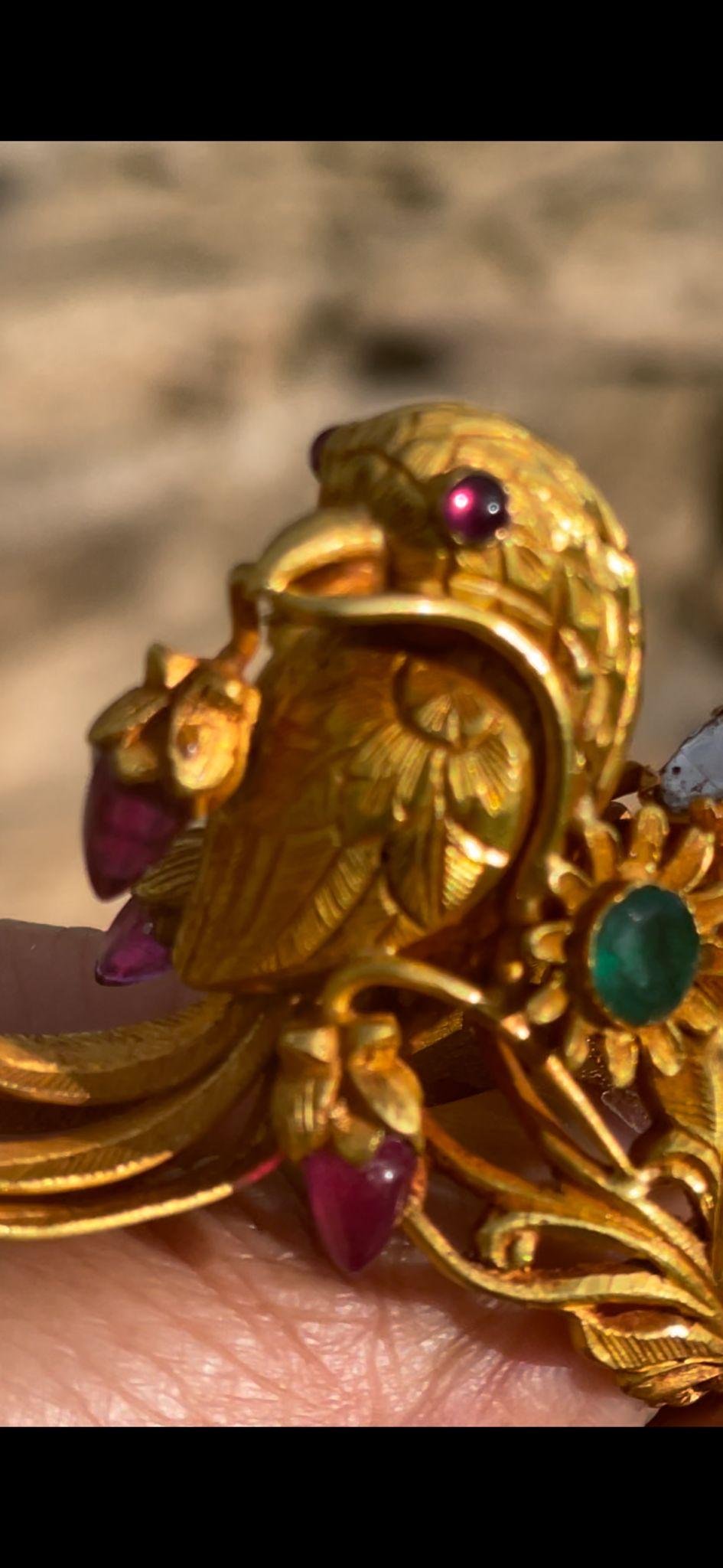 Hand Carved Gold Bird Ring with 15 carats Emerald Ruby Diamond 22k gold custom For Sale 14