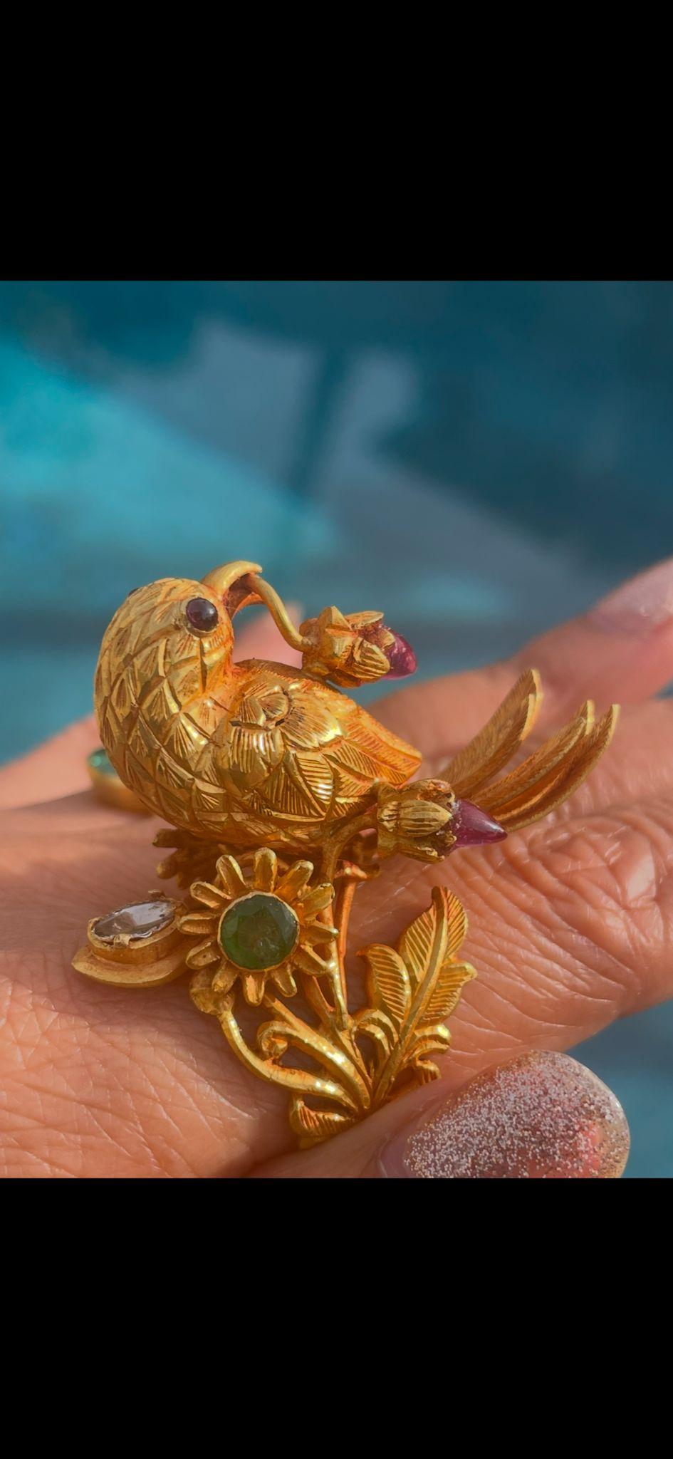 Hand Carved Gold Bird Ring with 15 carats Emerald Ruby Diamond 22k gold custom For Sale 15
