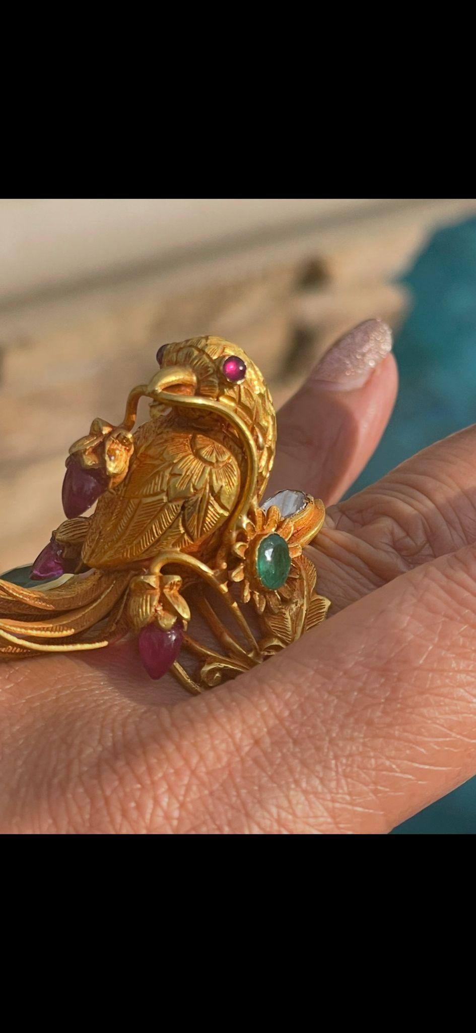 Hand Carved Gold Bird Ring with 15 carats Emerald Ruby Diamond 22k gold custom For Sale 2