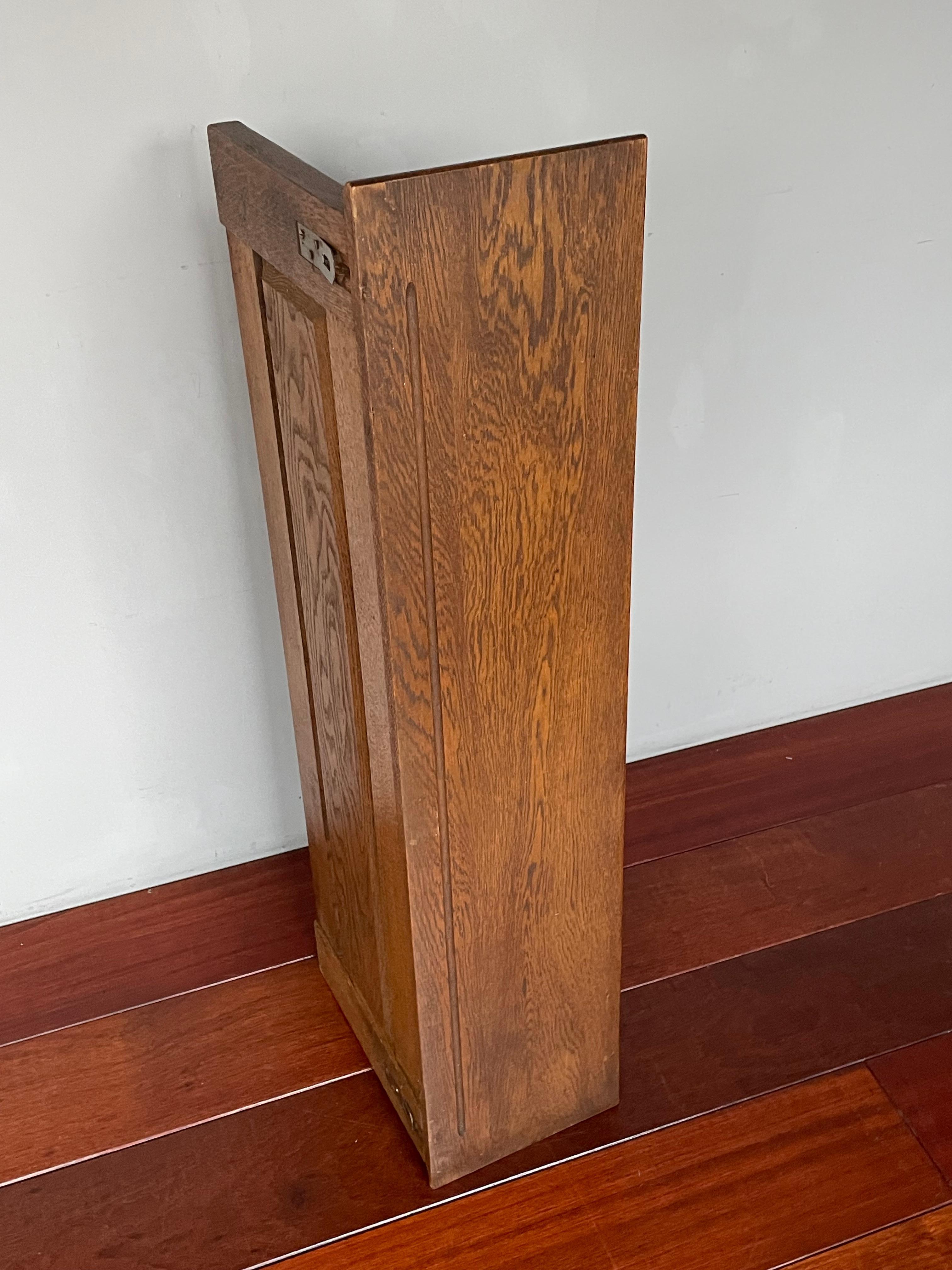 Handgeschnitzte gotische Revival Eiche Wandgarderobe w. Perfekte Schnitzereien & tolle Haken 9