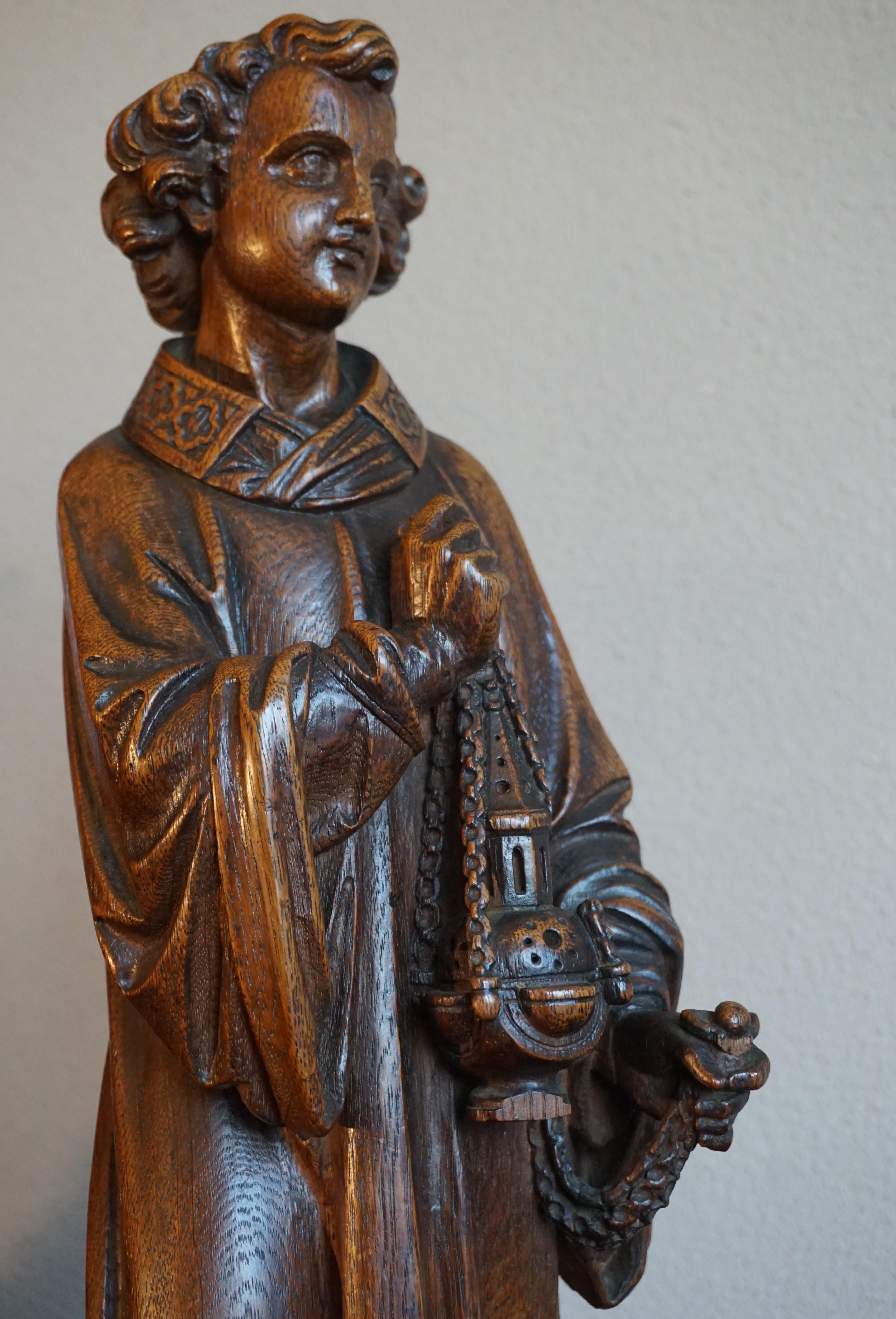 Hand Carved Gothic Revival Oakwood Altar Boy Sculpture Holding a Church Censer In Good Condition For Sale In Lisse, NL