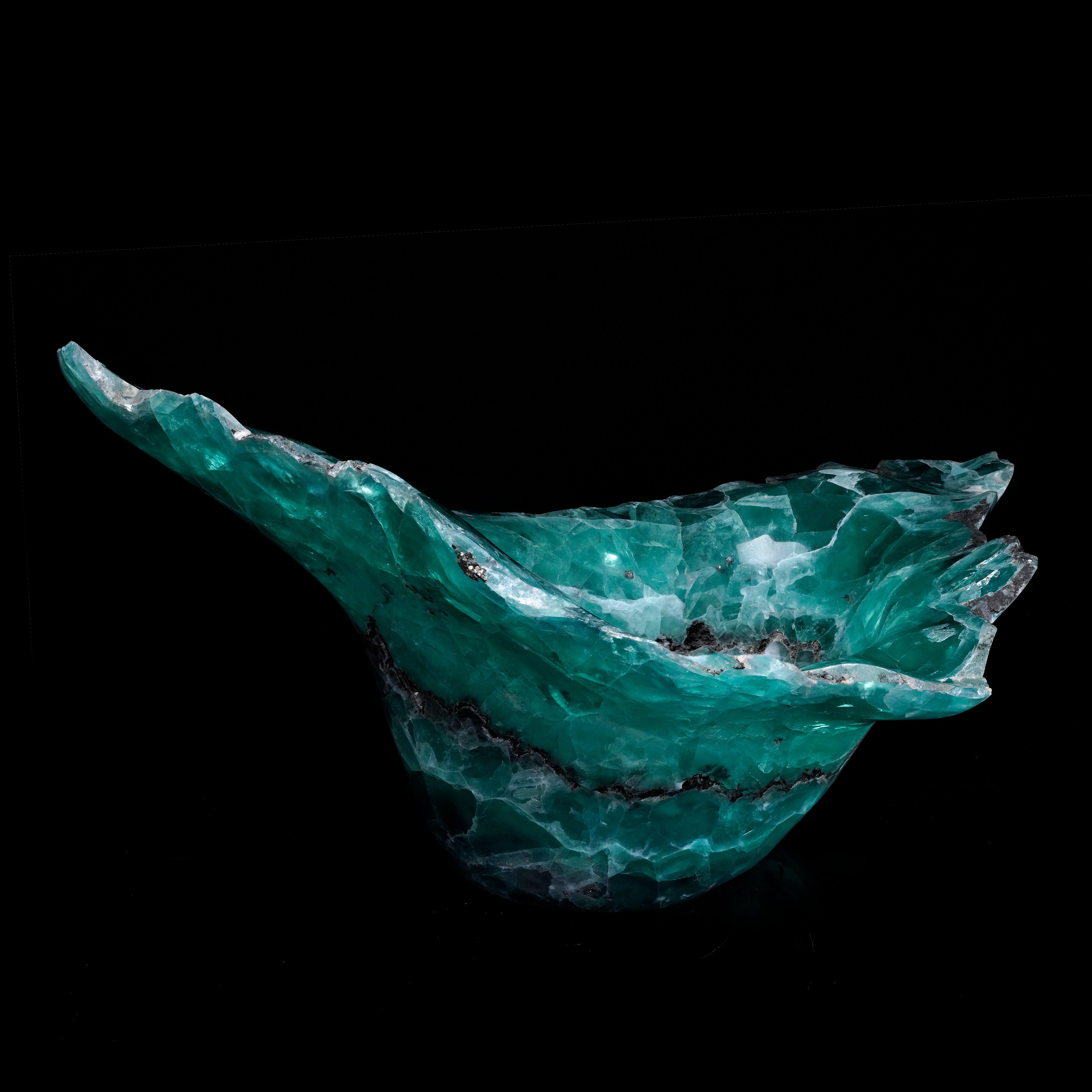Cinese Ciotola a forma libera di fluorite verde scolpita a mano in vendita