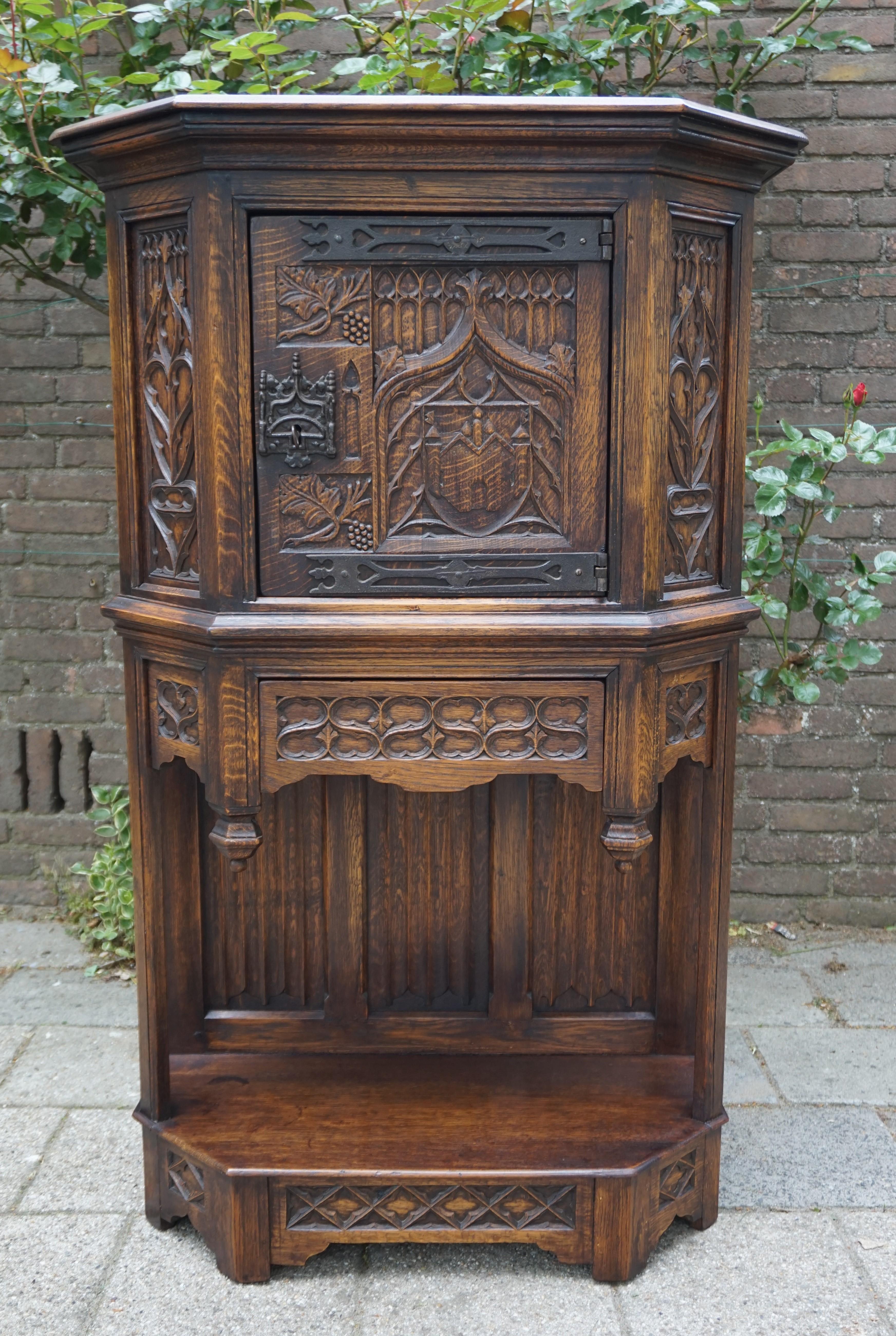 European Hand Carved and Half Open Gothic Revival Credenza or Drinks Cabinet with Drawer