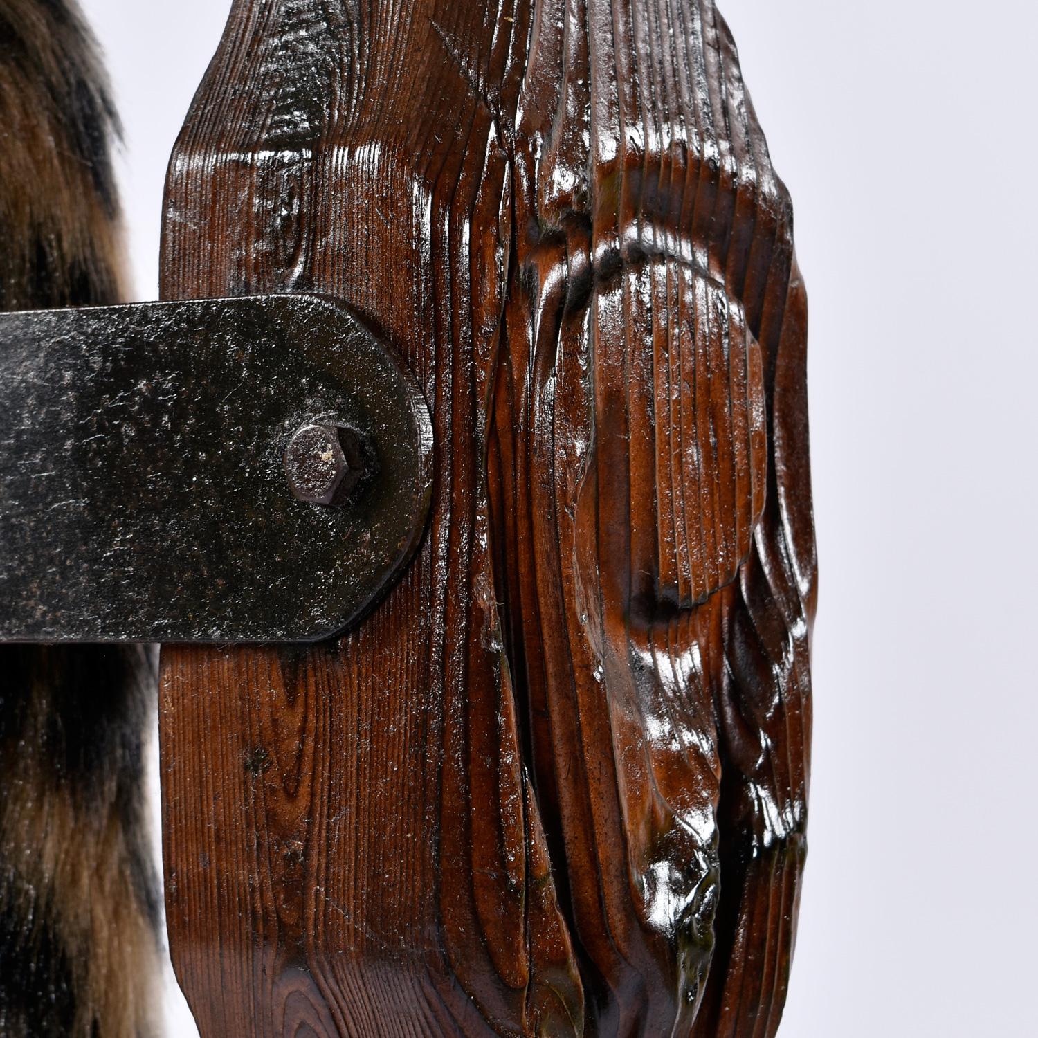 Chaises trônes Witco Tiki à haut dossier en fausse fourrure léopard sculptées à la main en vente 4