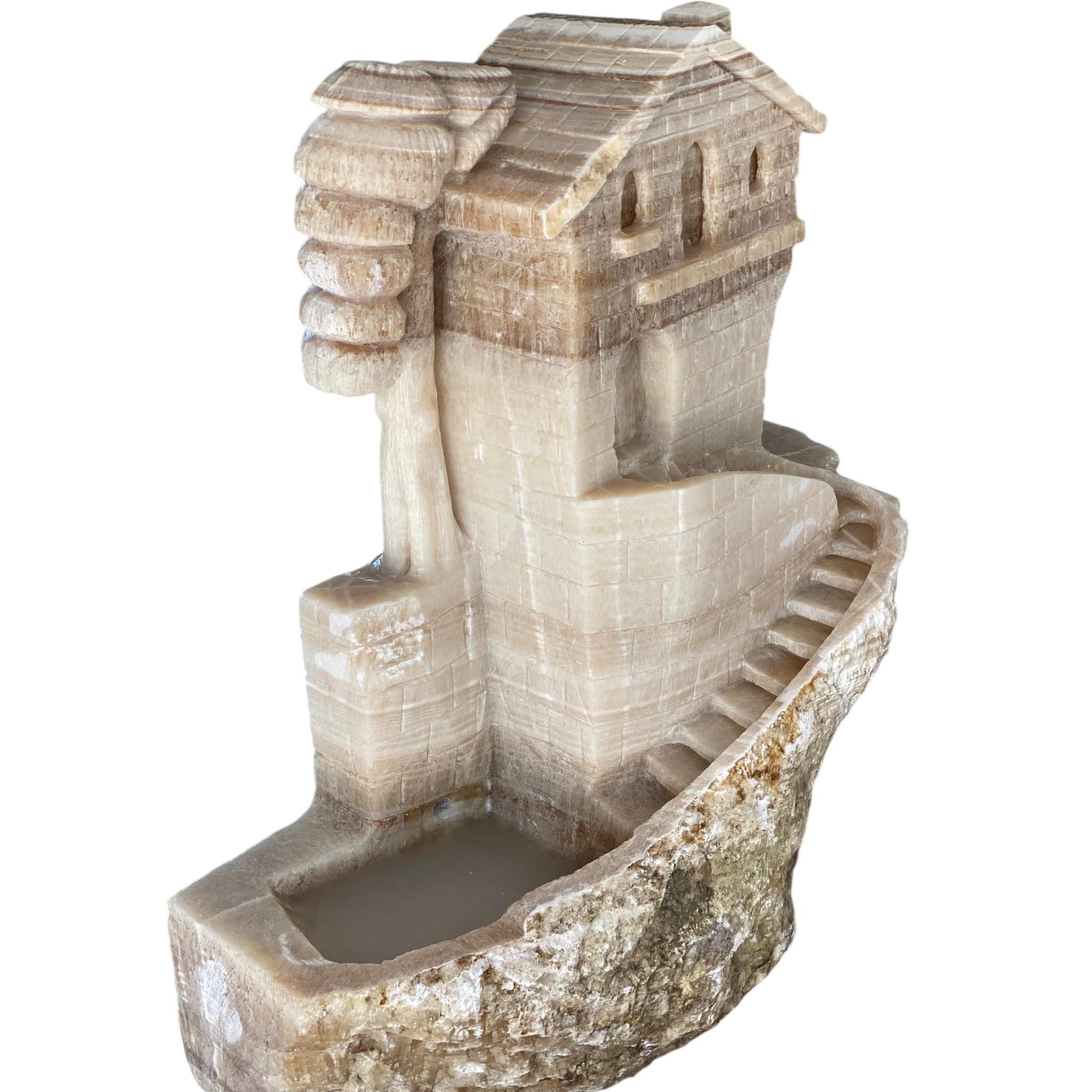Fuente de mármol ónice miel tallada a mano - Escultura de agua única de Haand Europeo en venta