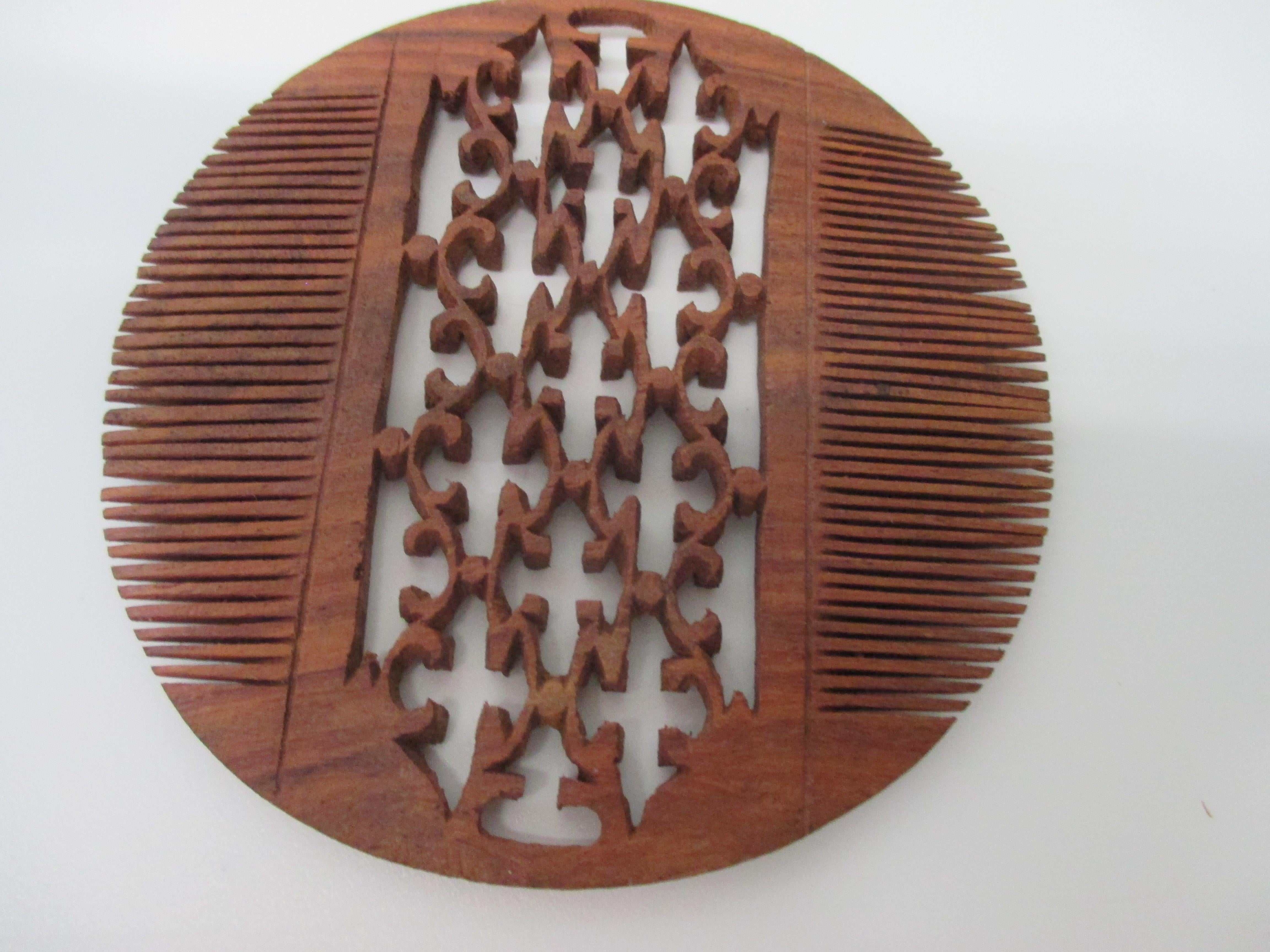 Japonisme Hand Carved Indian Hair Comb