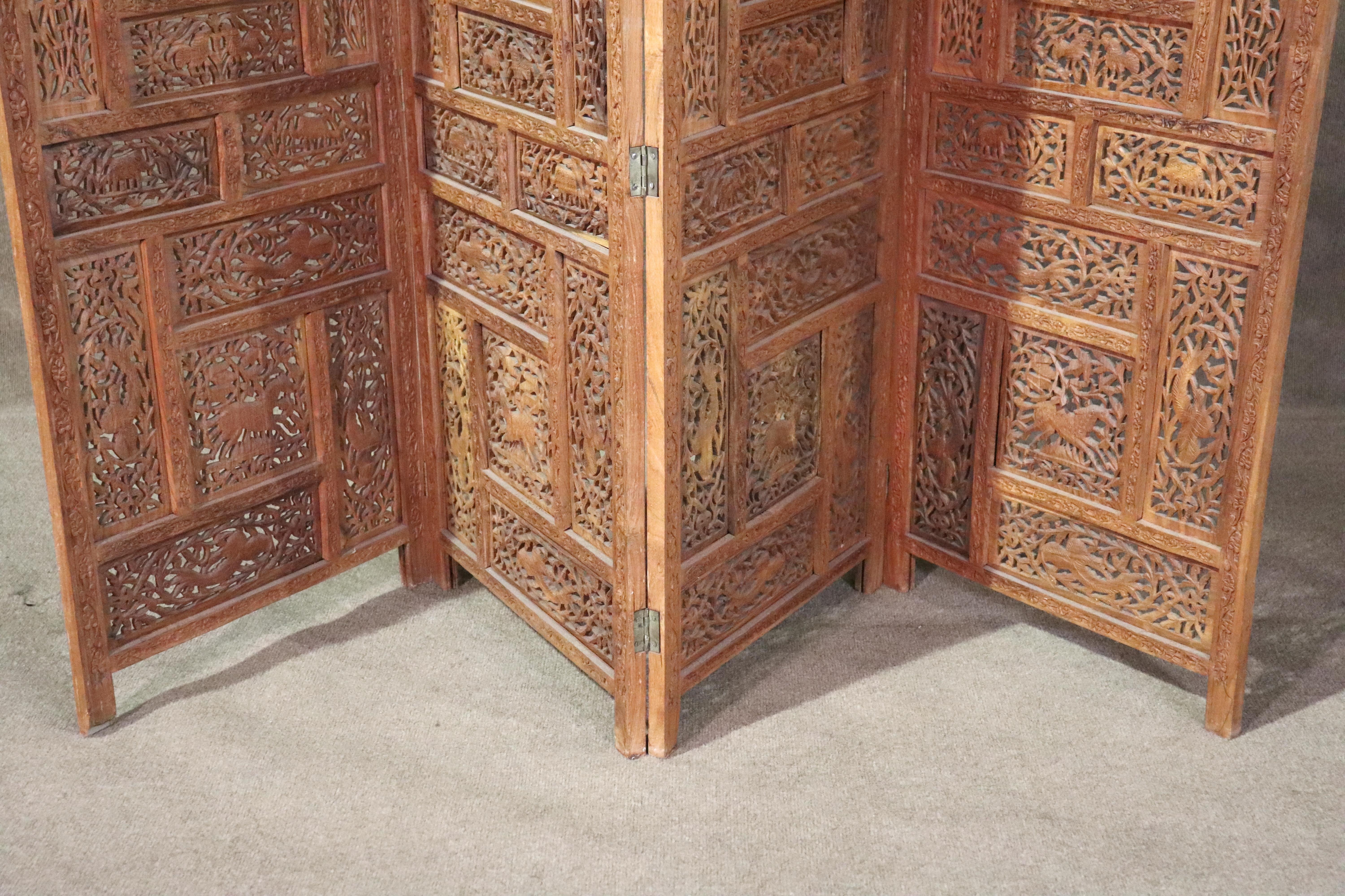 Hand Carved Indian Room Divider In Good Condition For Sale In Brooklyn, NY