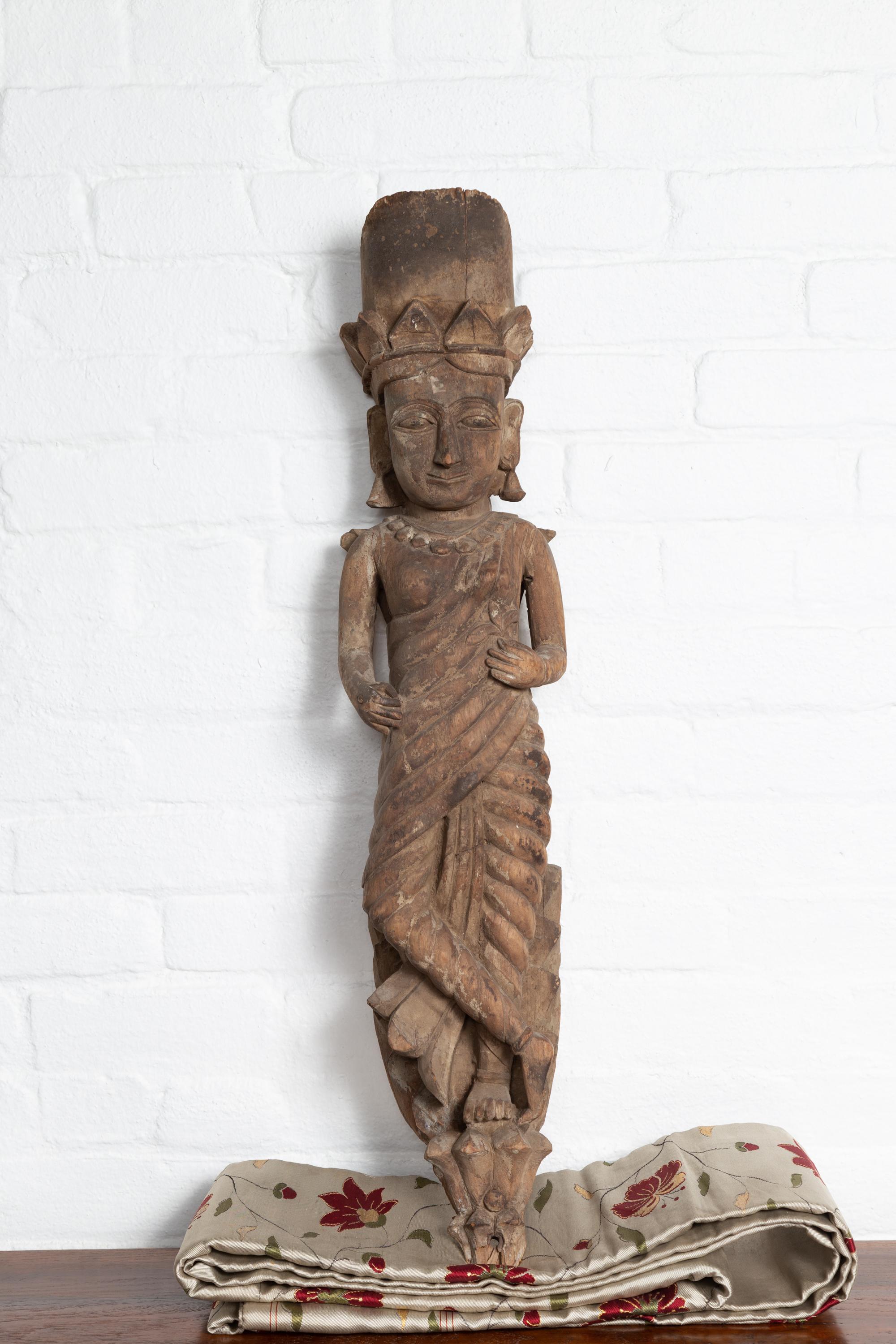Hand Carved Indian Temple Carving Statue from Gujarat Depicting a Hindu Deity In Good Condition For Sale In Yonkers, NY