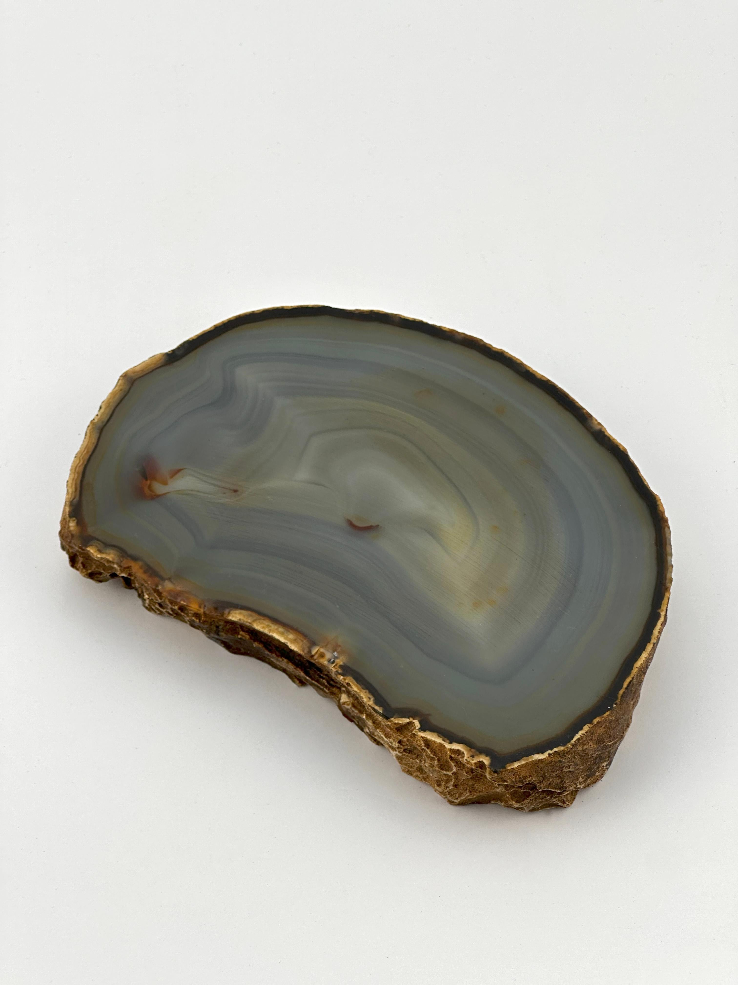 Blaue Schale aus Chalcedon-Achat, handgeschnitzt, Italien ca. 1960er Jahre (Poliert) im Angebot