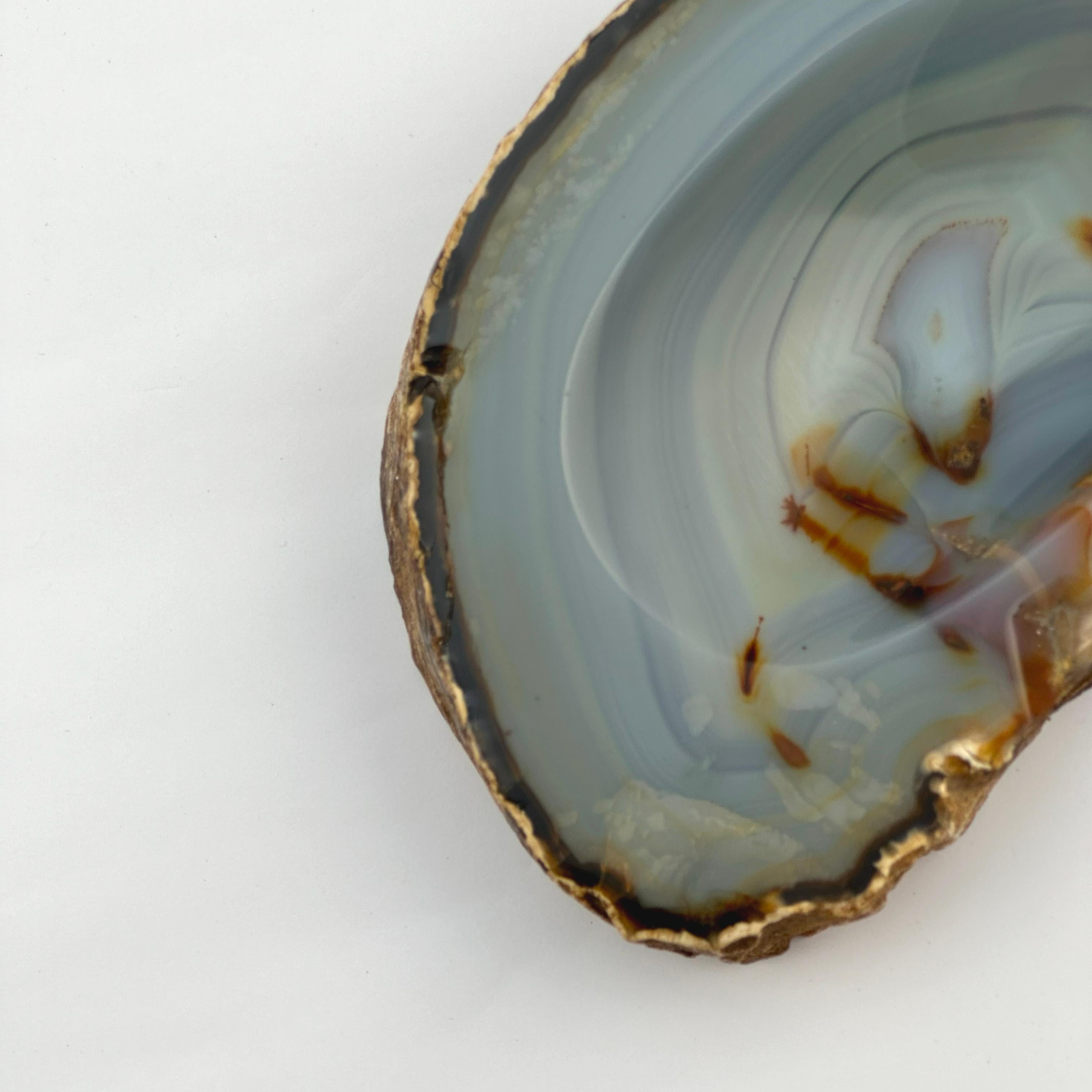 Blaue Schale aus Chalcedon-Achat, handgeschnitzt, Italien ca. 1960er Jahre im Zustand „Gut“ im Angebot in Glasgow, GB