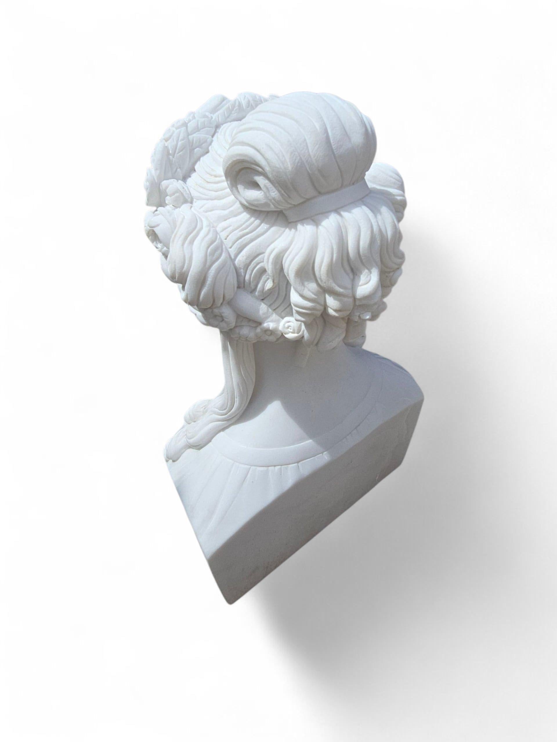 Hand-Carved Italian Marble Bust of a Greek Woman, 20th Century For Sale 2