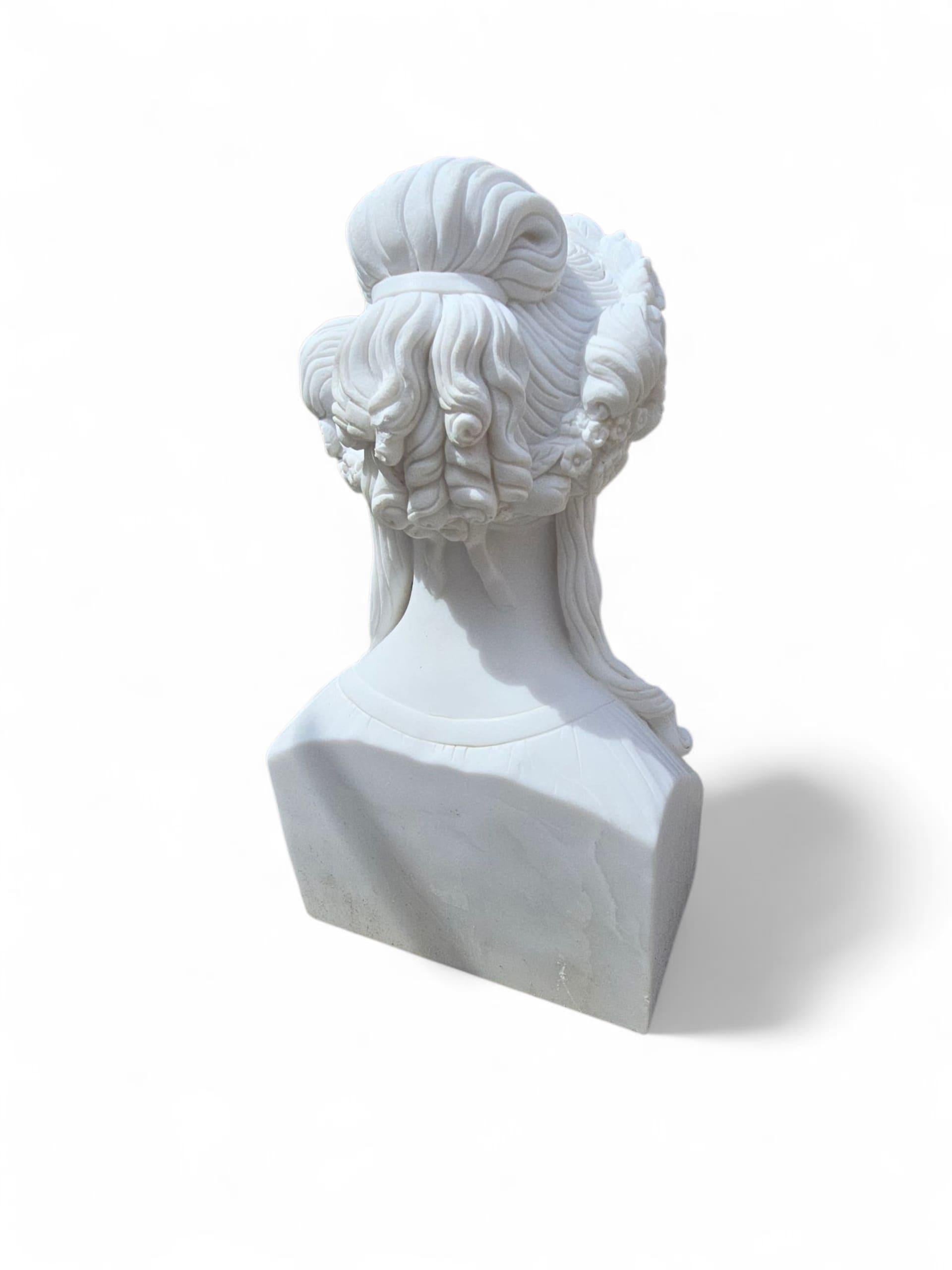 Hand-Carved Italian Marble Bust of a Greek Woman, 20th Century For Sale 3