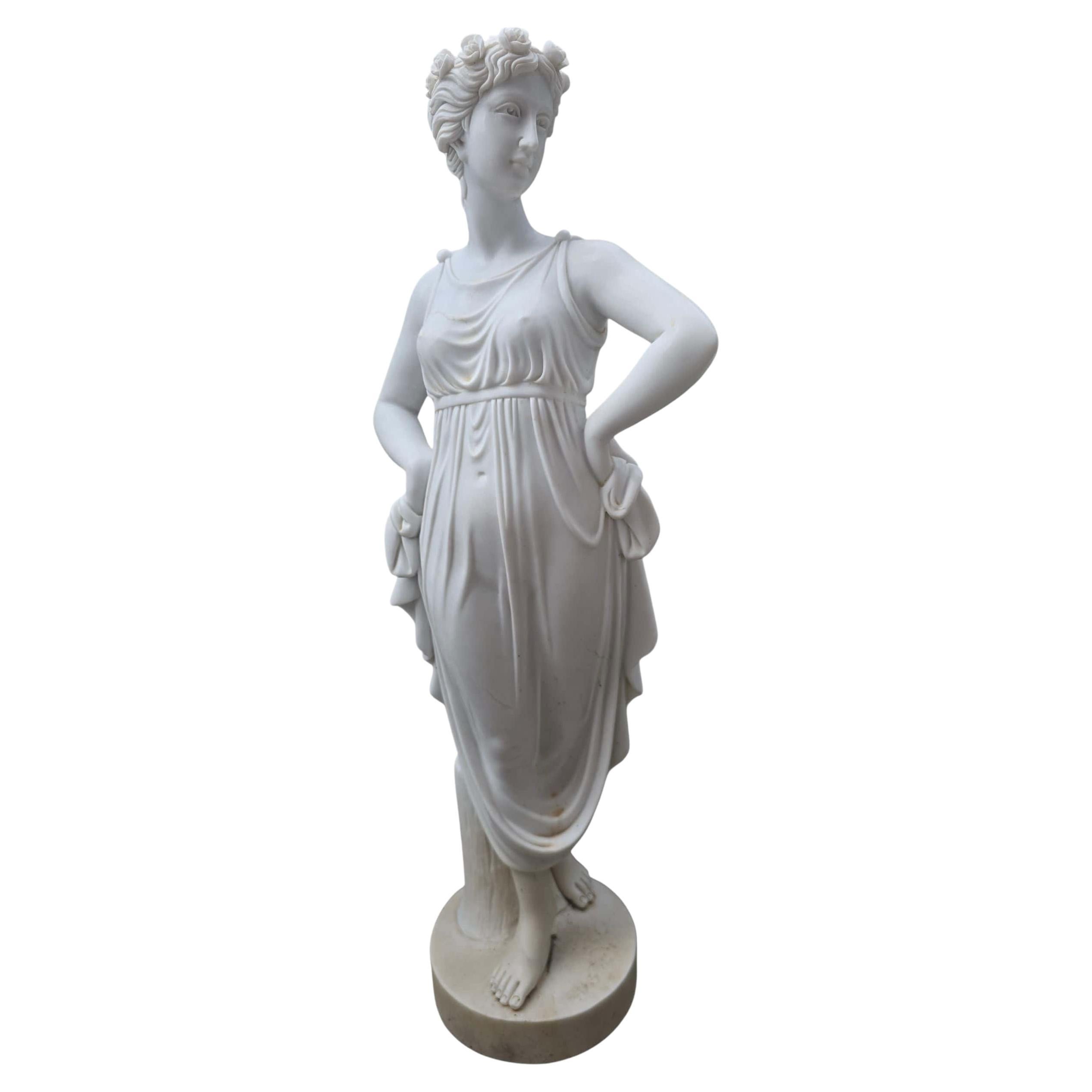 Escultura italiana de mármol tallada a mano de una joven del siglo XIX, siglo XX en venta