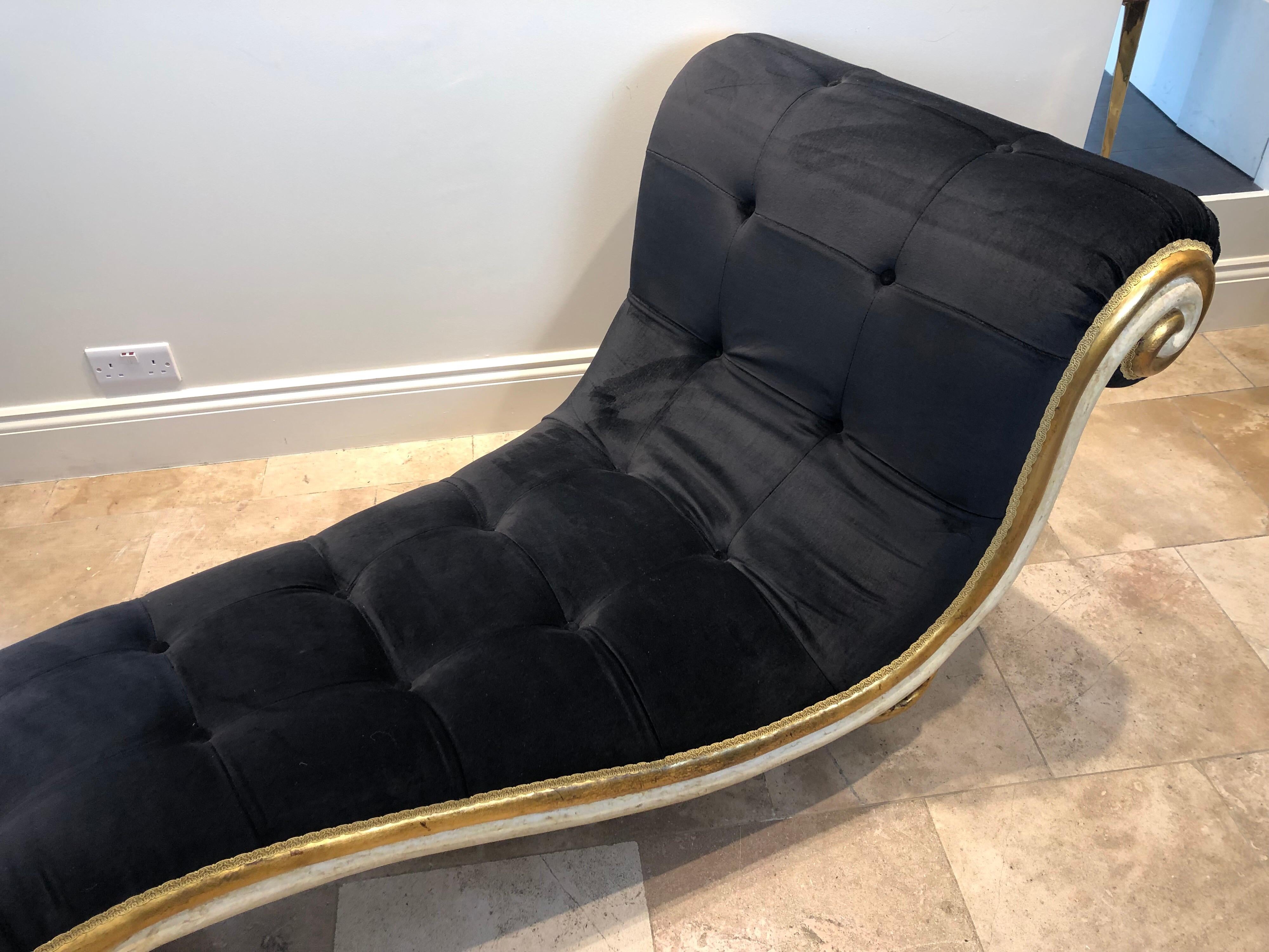 Wood Hand Carved Italian Midcentury Chaise Longue in Black Velvet