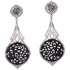 Boucles d'oreilles Jade Spinel sculpté à la main en or 18 carats et diamant