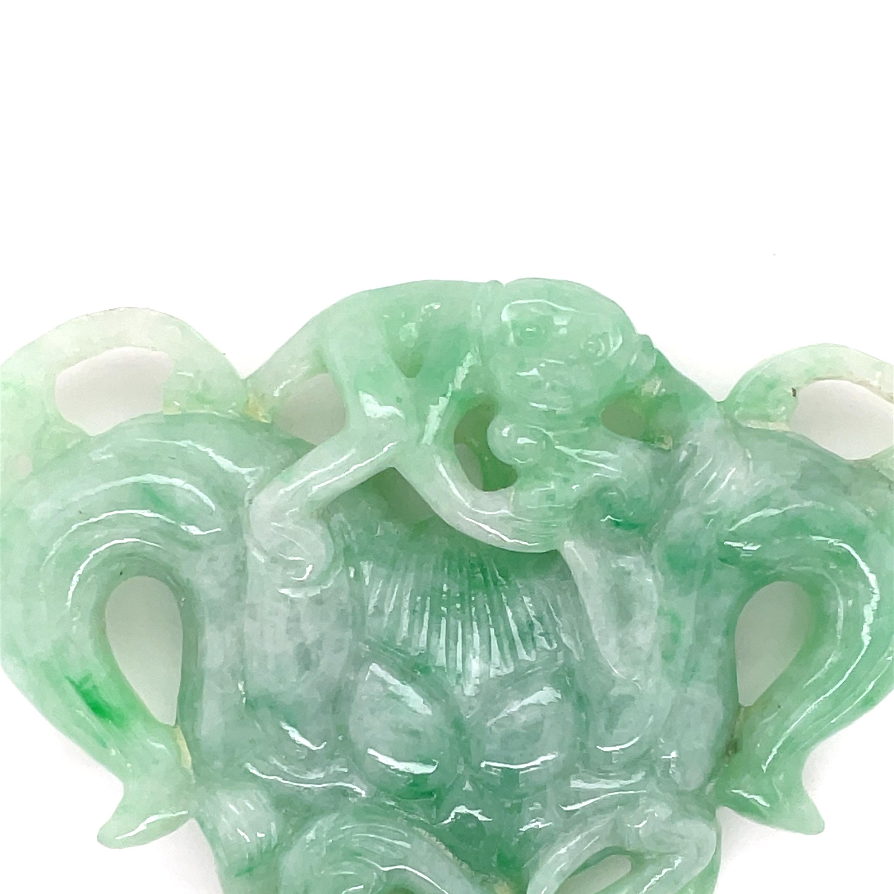 Hand-Carved Jade Stone In New Condition For Sale In Hong Kong, HK