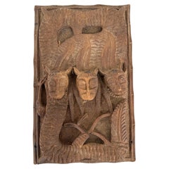 Boîte à bijoux en bois sculptée à la main d'un jaguar en relief