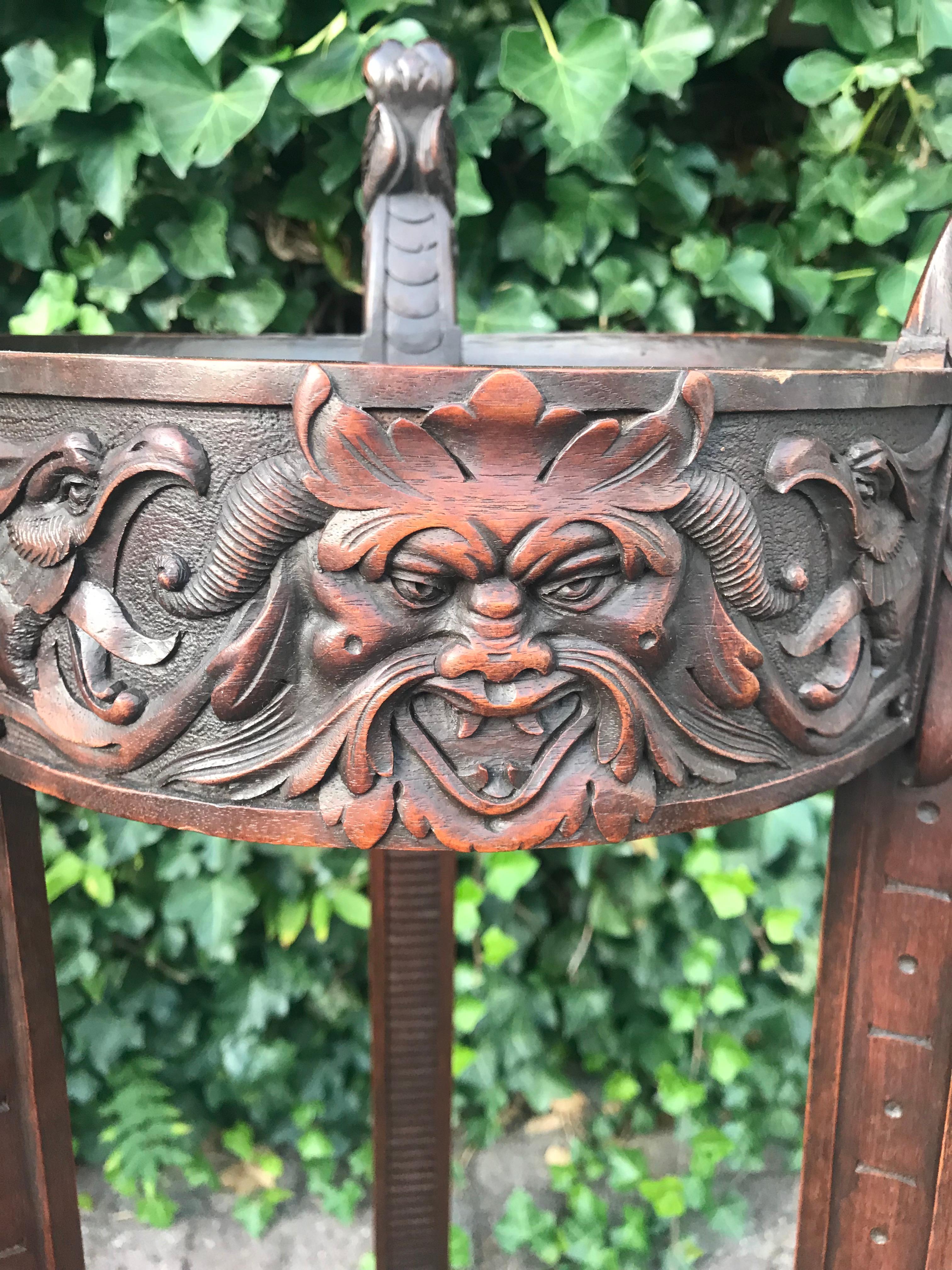 Hand-Carved Jardinière Plant Stand W. Green Men, Griffins & Dog Head Sculpture 5