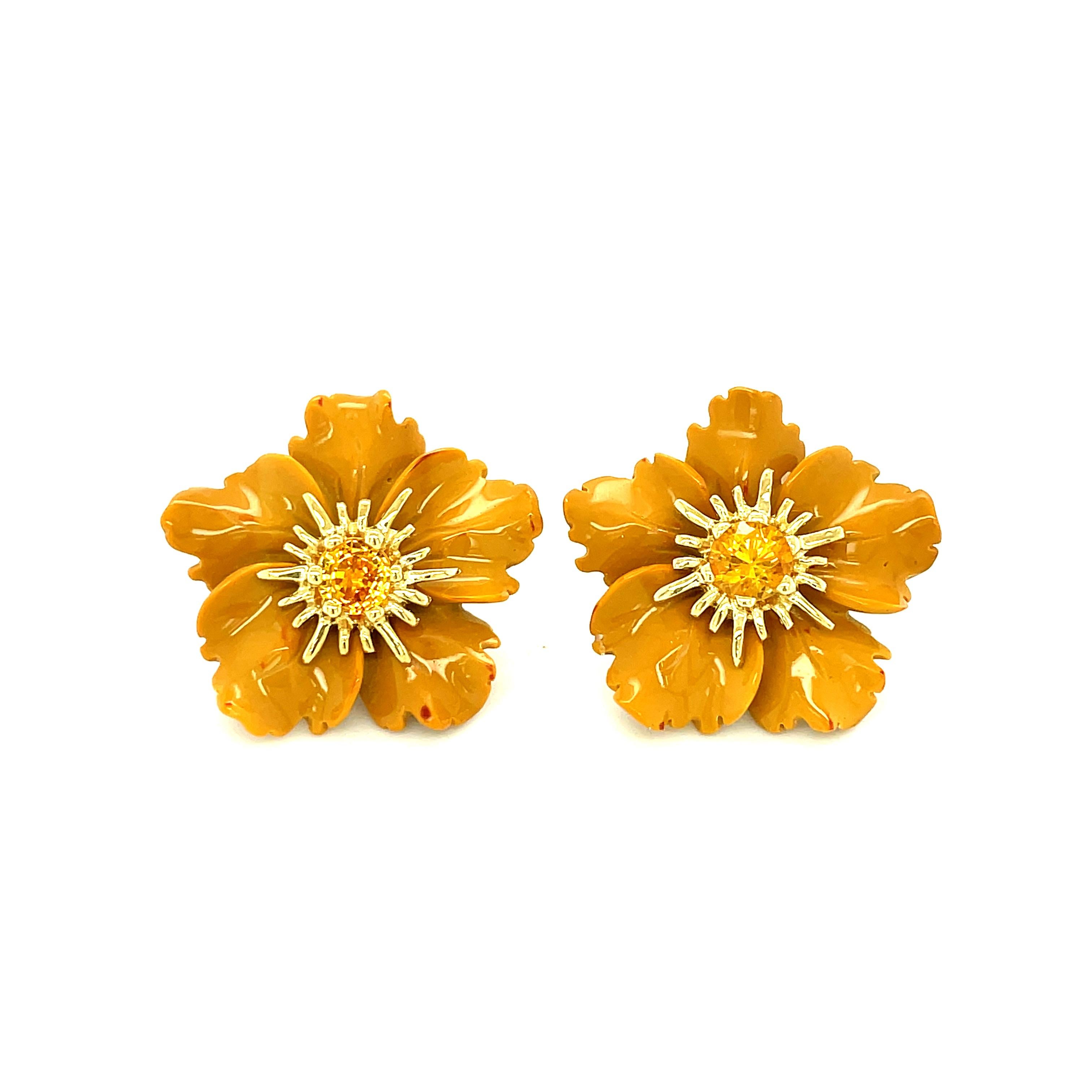 Carved Jasper Flower Earring Jacket with Yellow Sapphire and Gold Stamen Posts For Sale 8