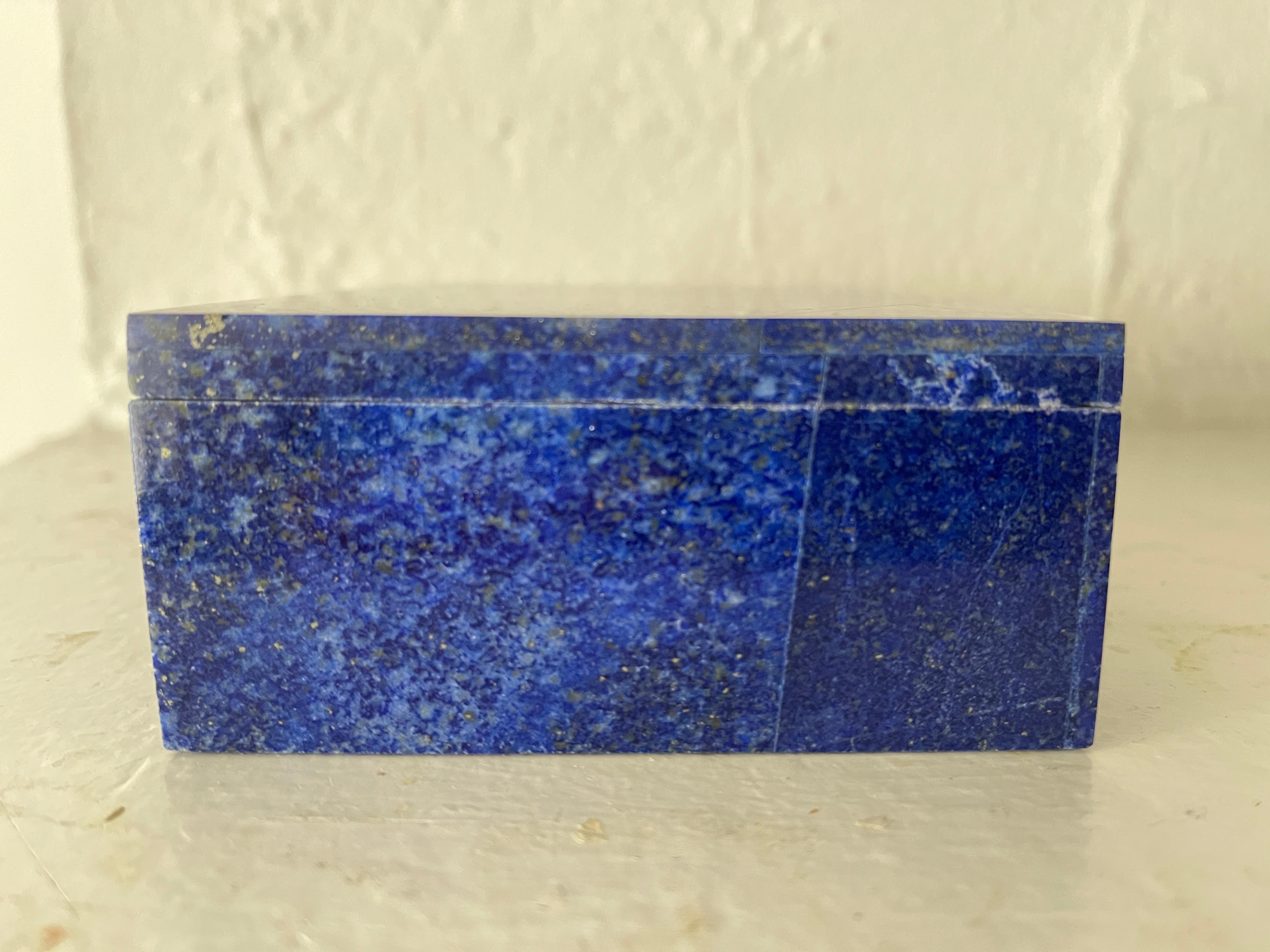 Hand Carved Lapis Lazuli Mosaic Jewelry Box with Marble Interior In Good Condition For Sale In New York, NY