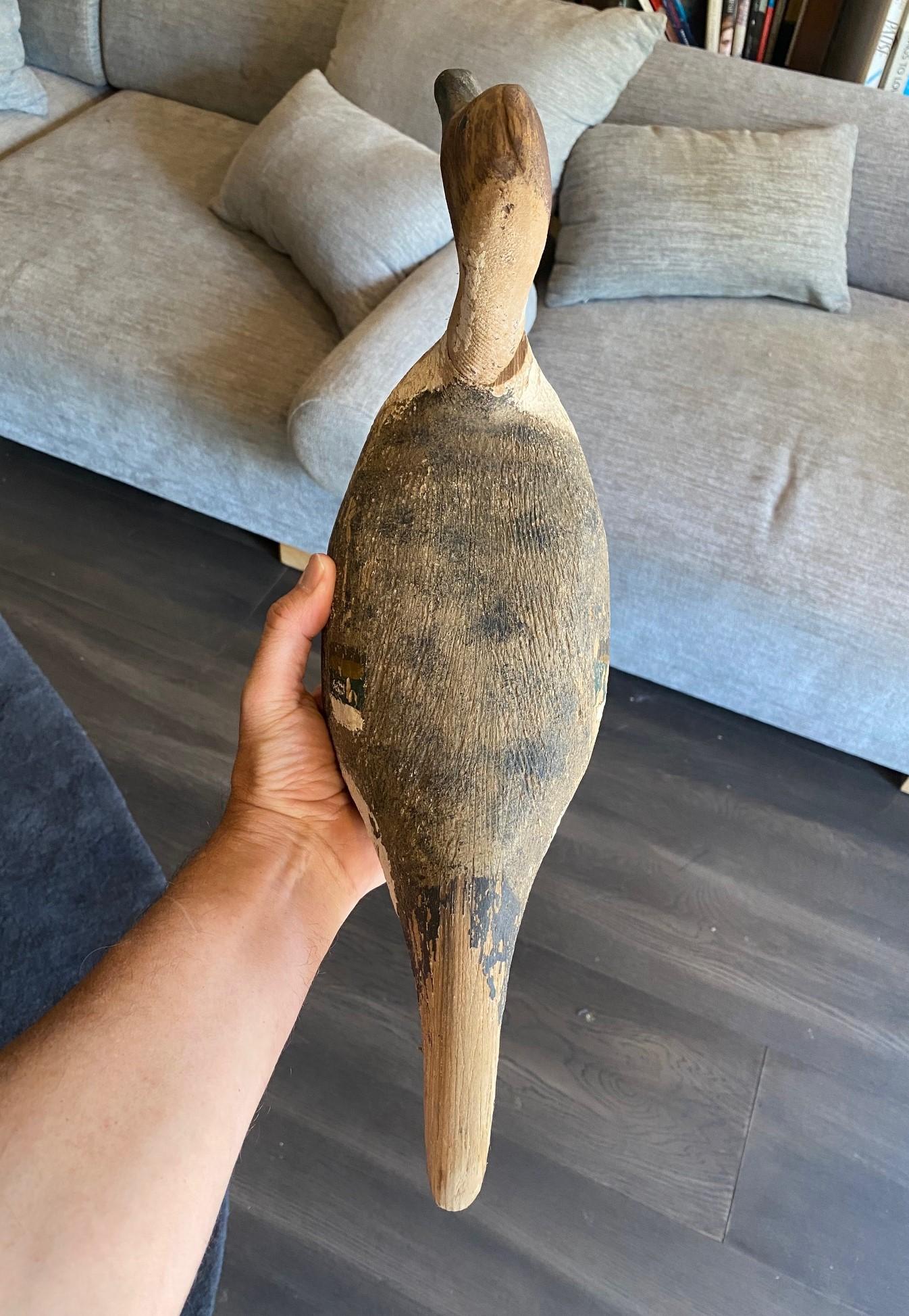 Escultura antigua de madera de pato tallada a mano, principios del siglo XX en venta 9
