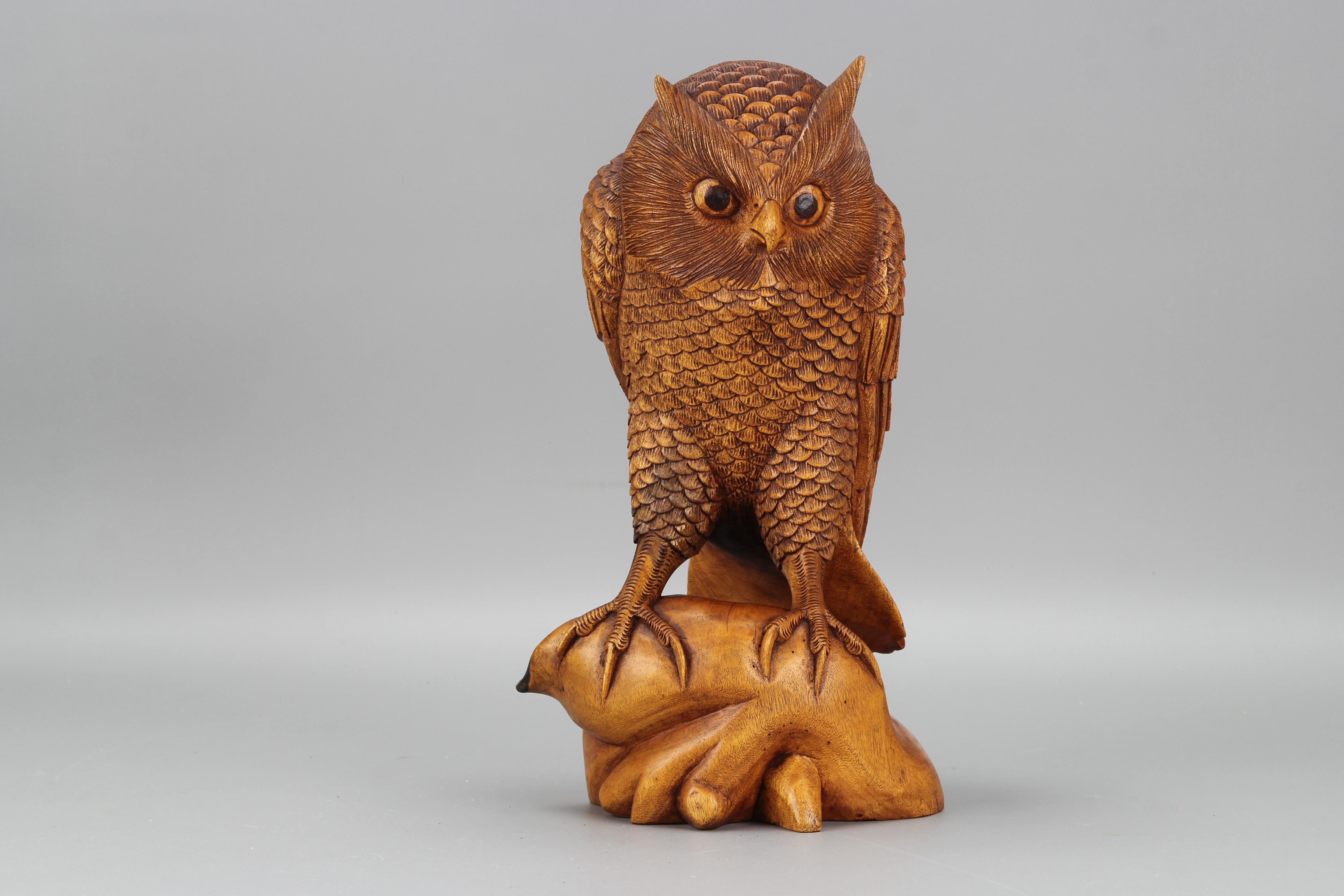 Hand-Carved Light-Brown Wooden Owl Sculpture  For Sale 4