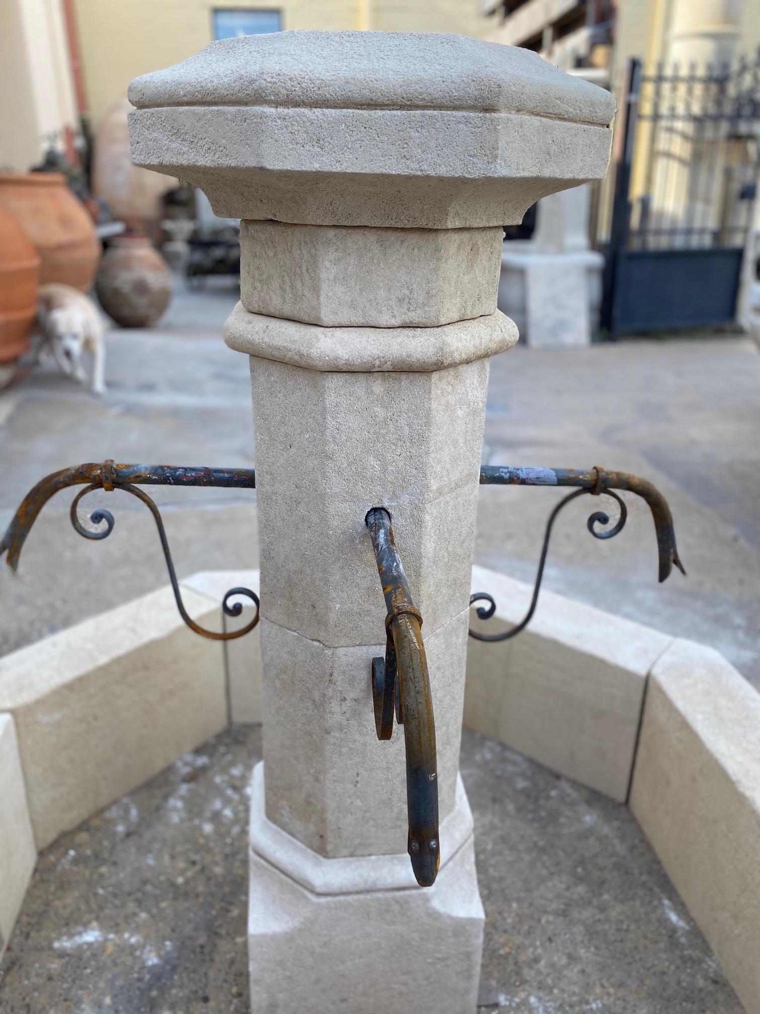 Hand Carved Limestone Central Fountain In Good Condition In Dallas, TX