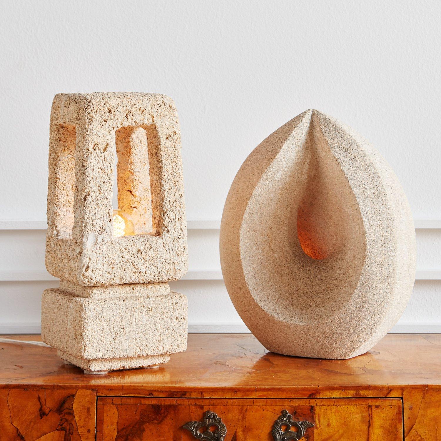 Hand Carved Limestone Teardrop Table Lamp in the Style of Albert Tormos, 1970s In Excellent Condition In Chicago, IL