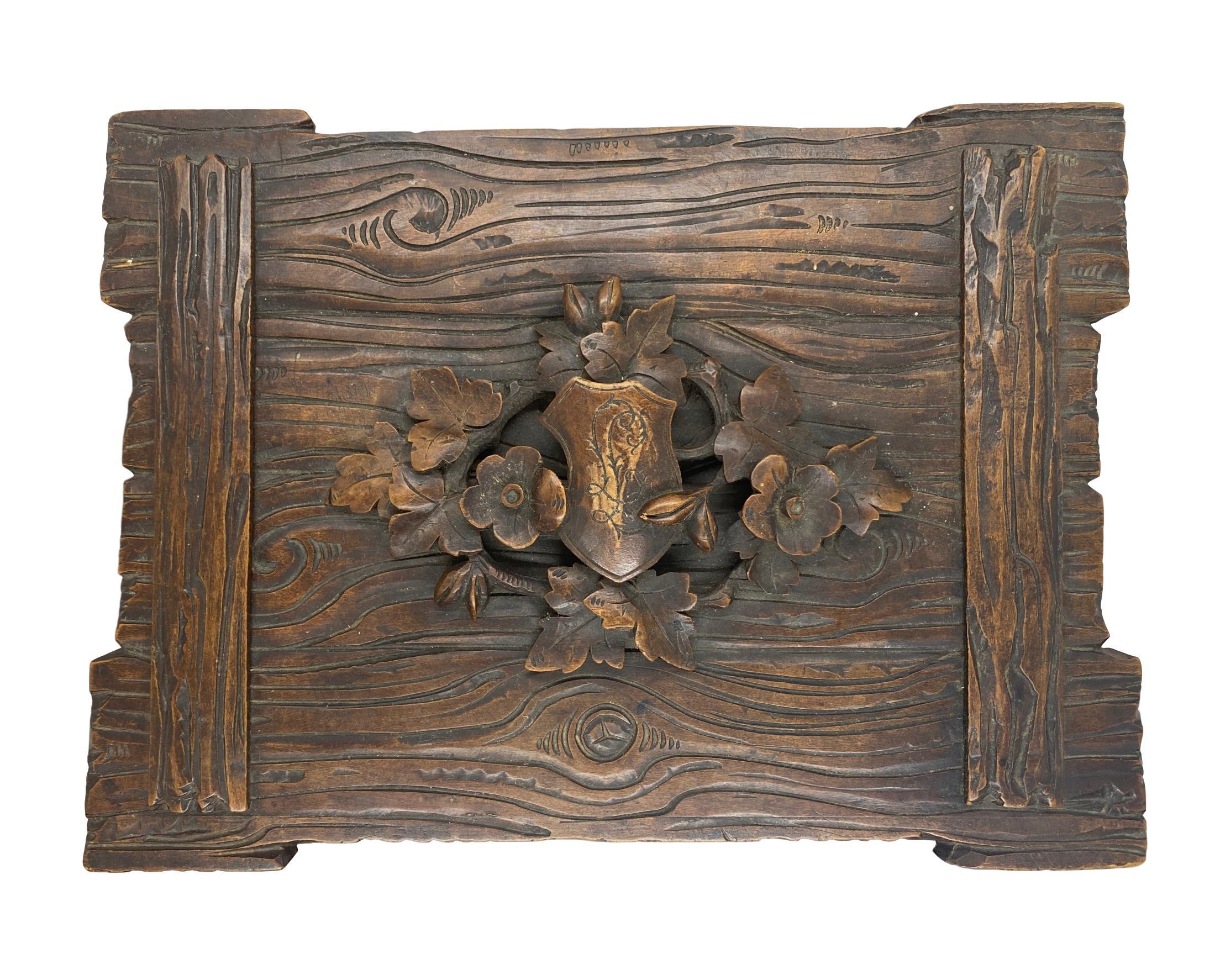 Hand Carved Linden Wood Black Forest Cigar Box Humidor, Swiss, circa 1880 7