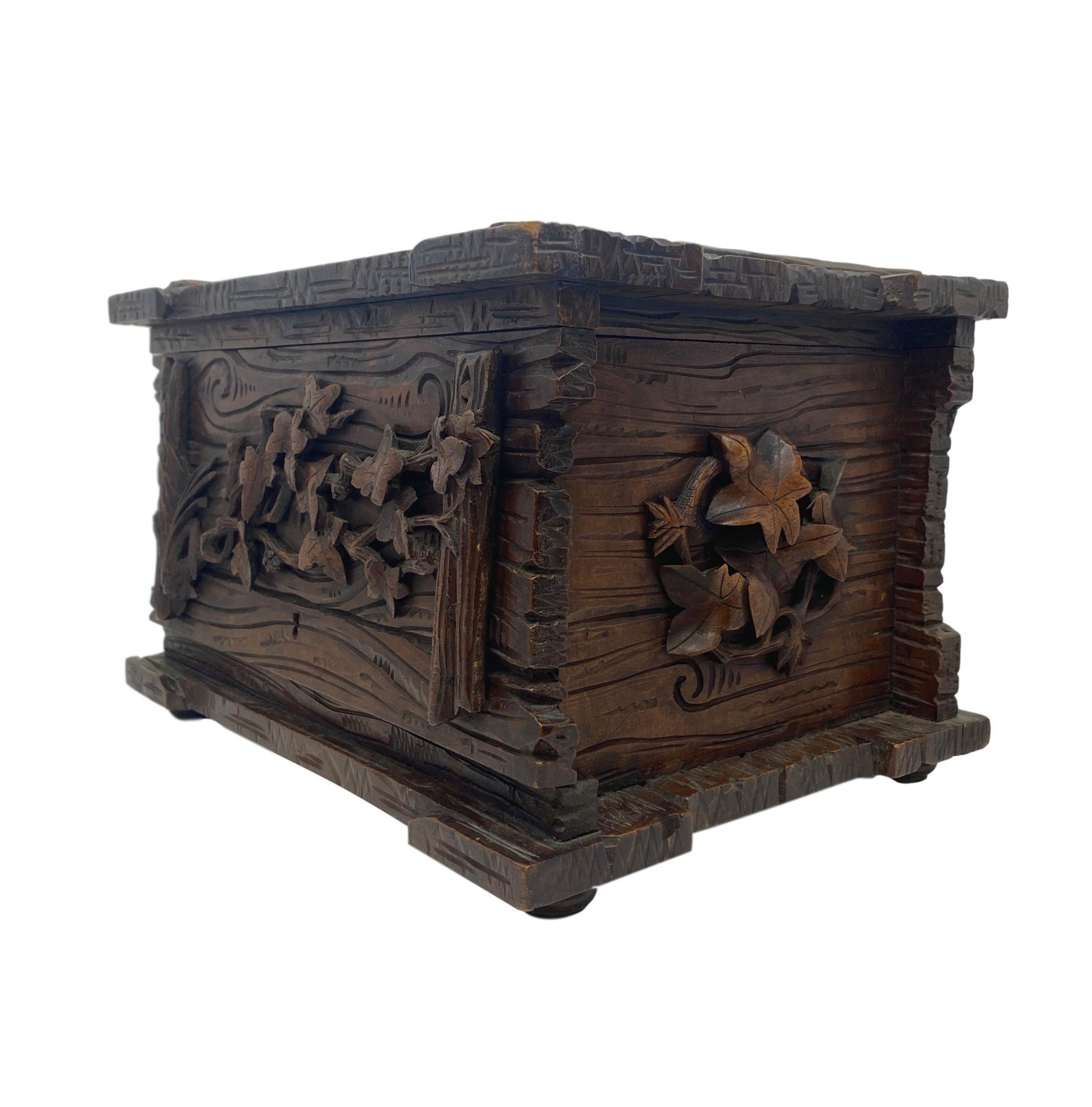 Hand Carved Linden Wood Black Forest Cigar Box Humidor, Swiss, circa 1880 1