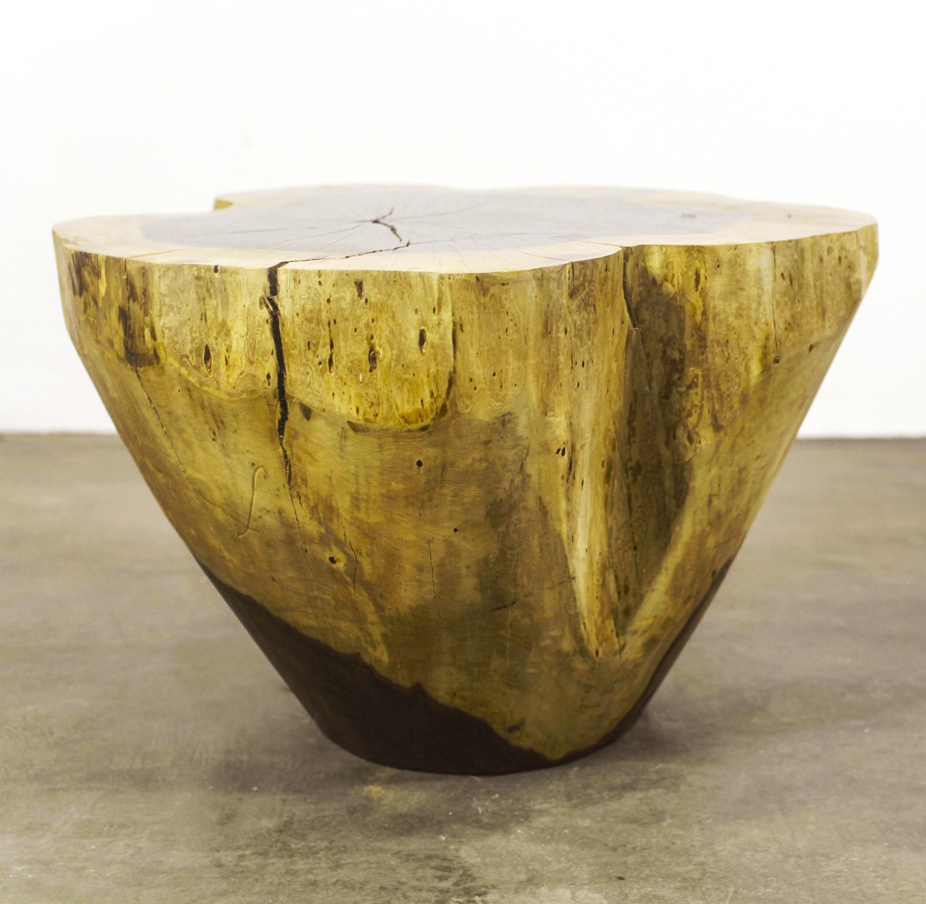 Francisco hand carved live edge solid wood trunk table ƒ3 by Costantini, in Stock

Measurements are 29.5
