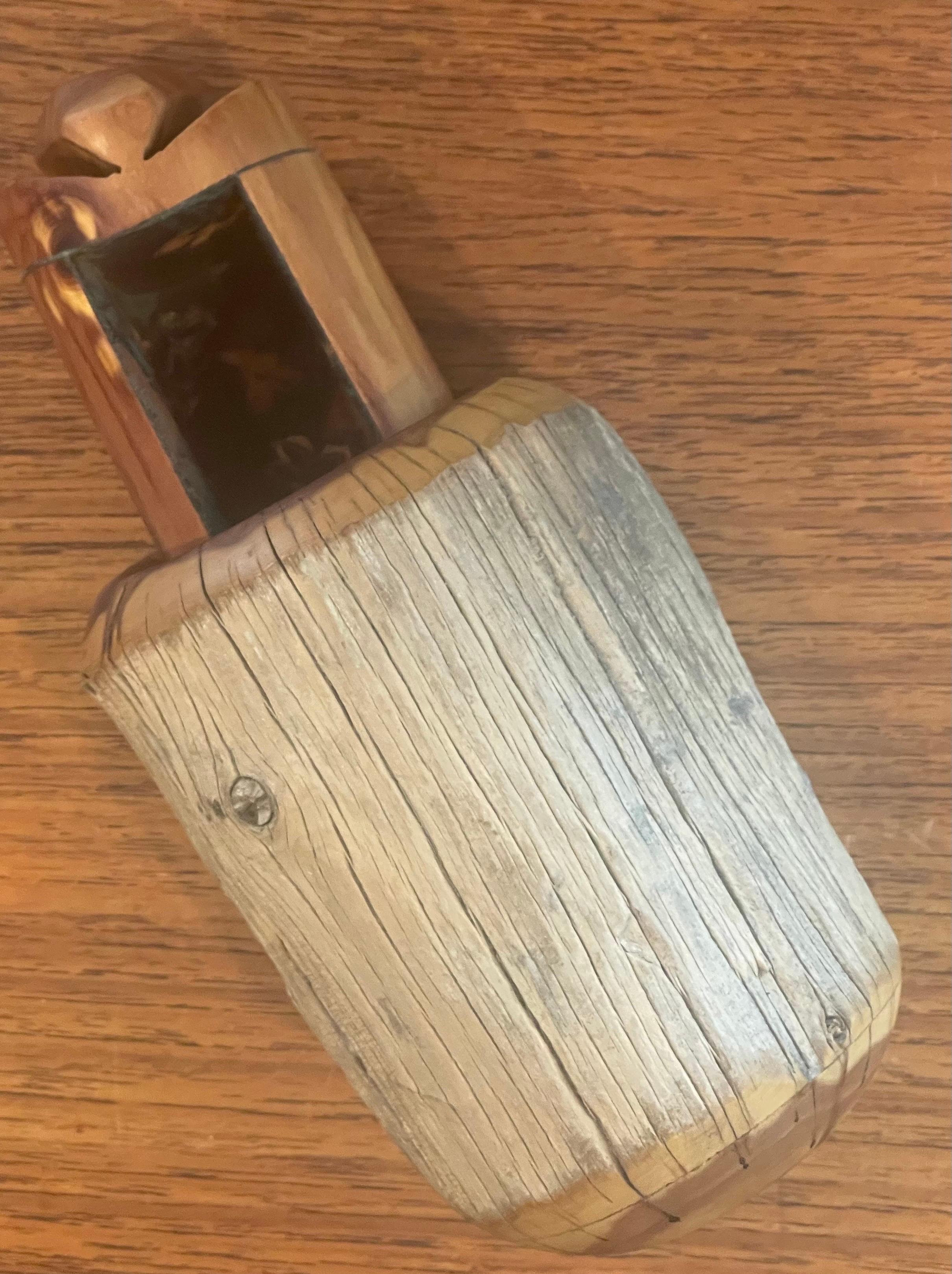 Hand Carved Log / Wood Trinket Box For Sale 7